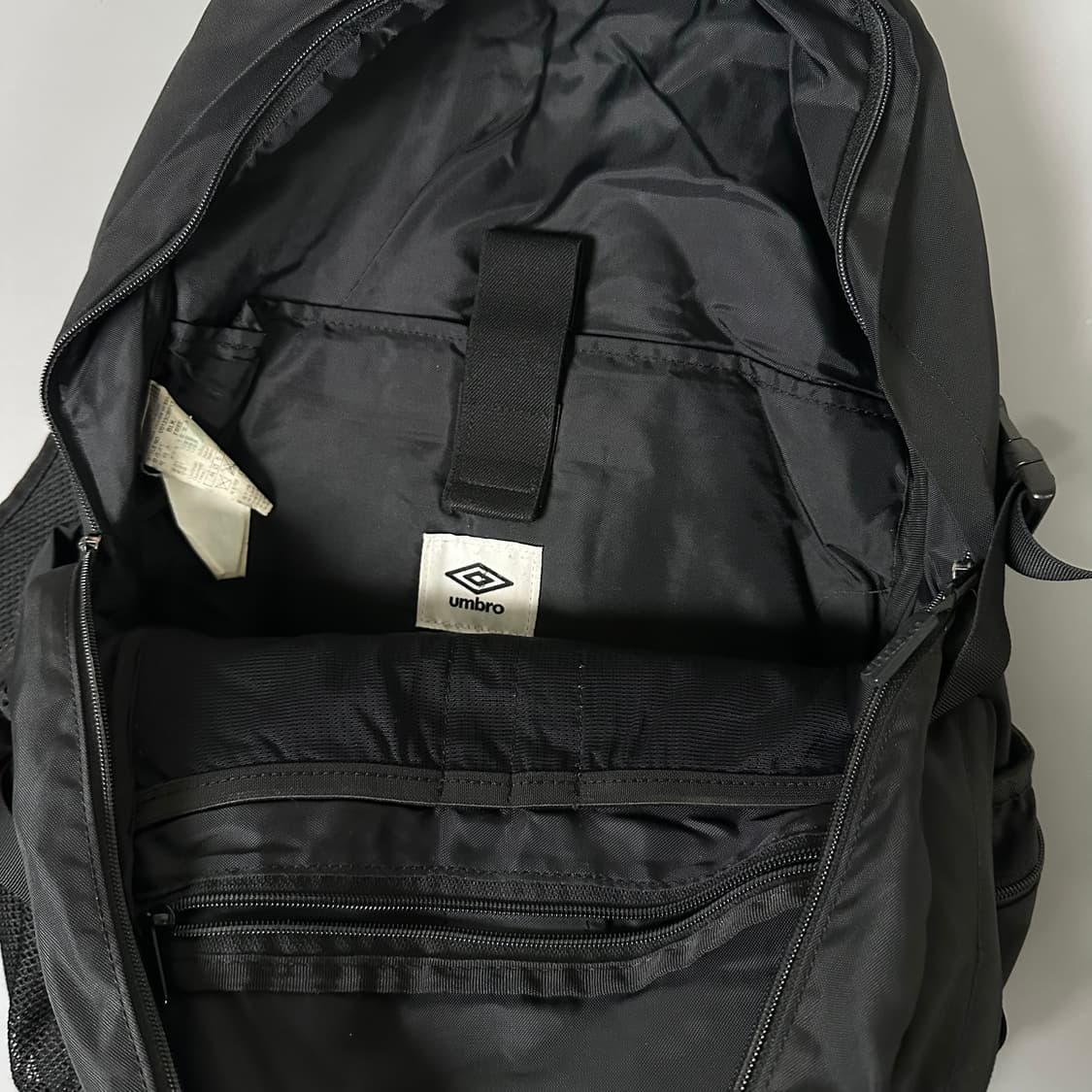 엄브로 백팩 가방 블랙  [012206] 상품이미지2