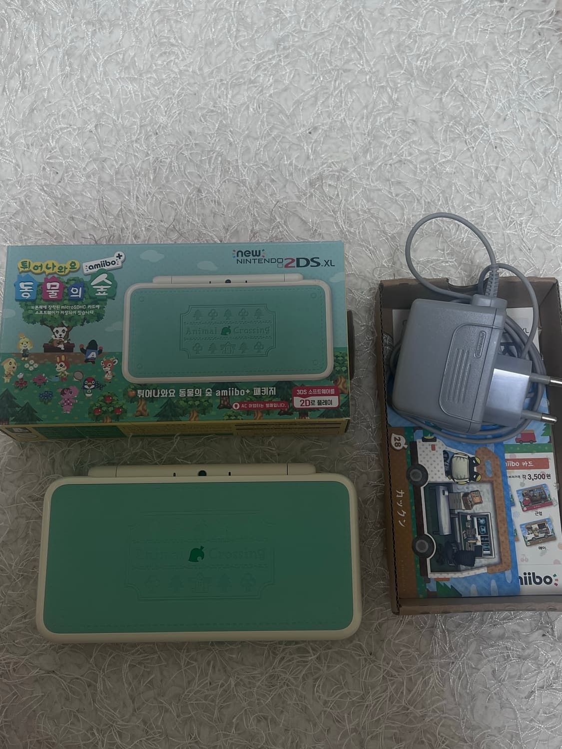 닌텐도 2DS XL 튀어나와요 동물의 숲 에디션 상품이미지1