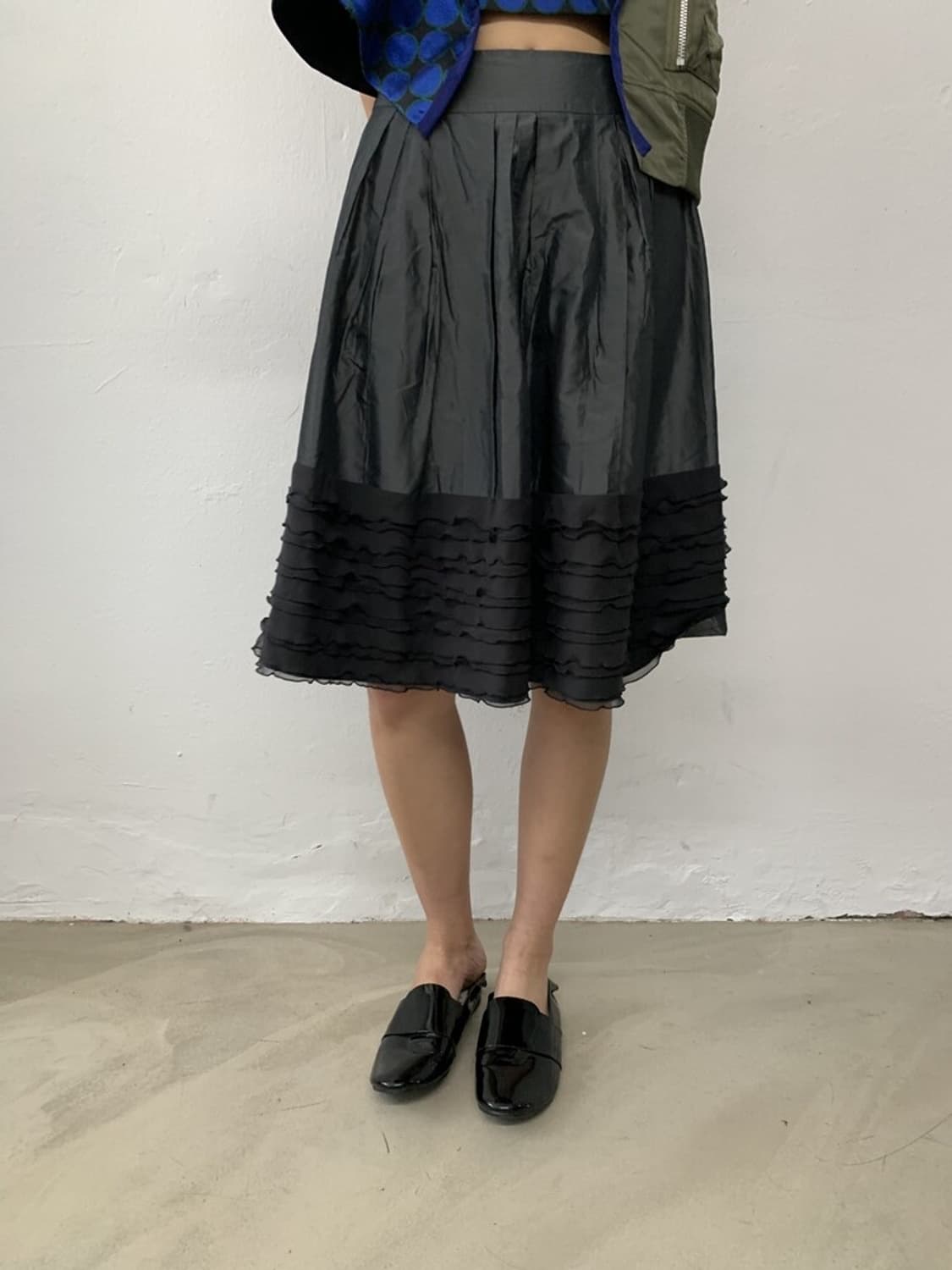 Silvery frill skirt 상품이미지1