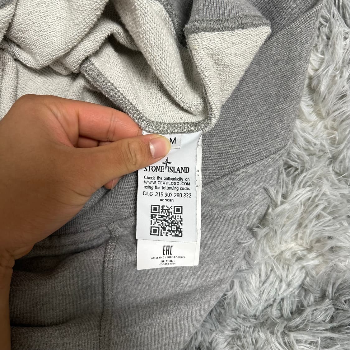 [A+/정품] 스톤아일랜드 맨투맨 상품이미지4