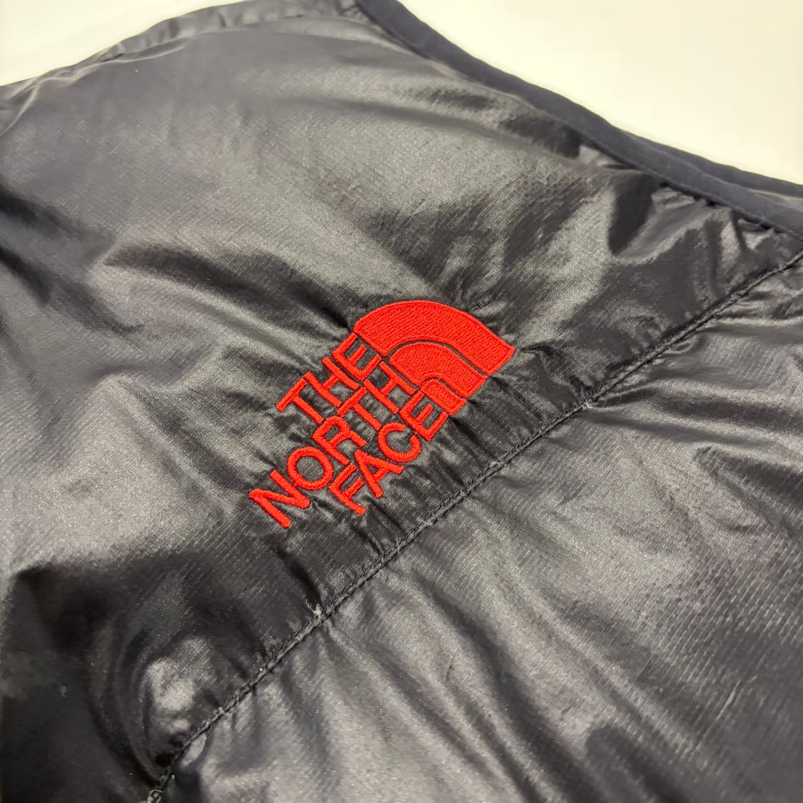 [95] 노스페이스 써밋 구스 다운 블랙 패딩 조끼 B965 상품이미지4