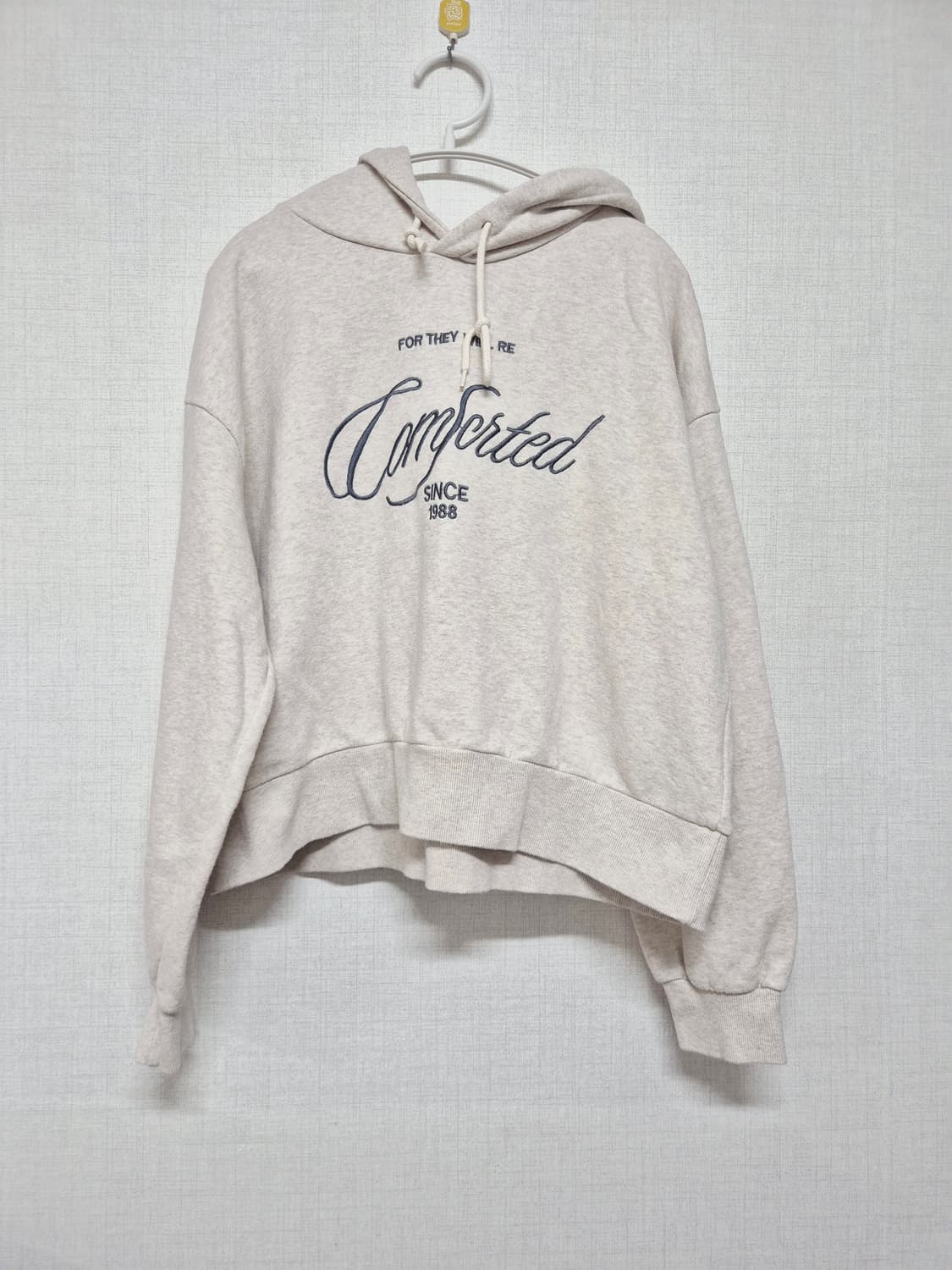 크롭 아이보리 후드티 상품이미지1