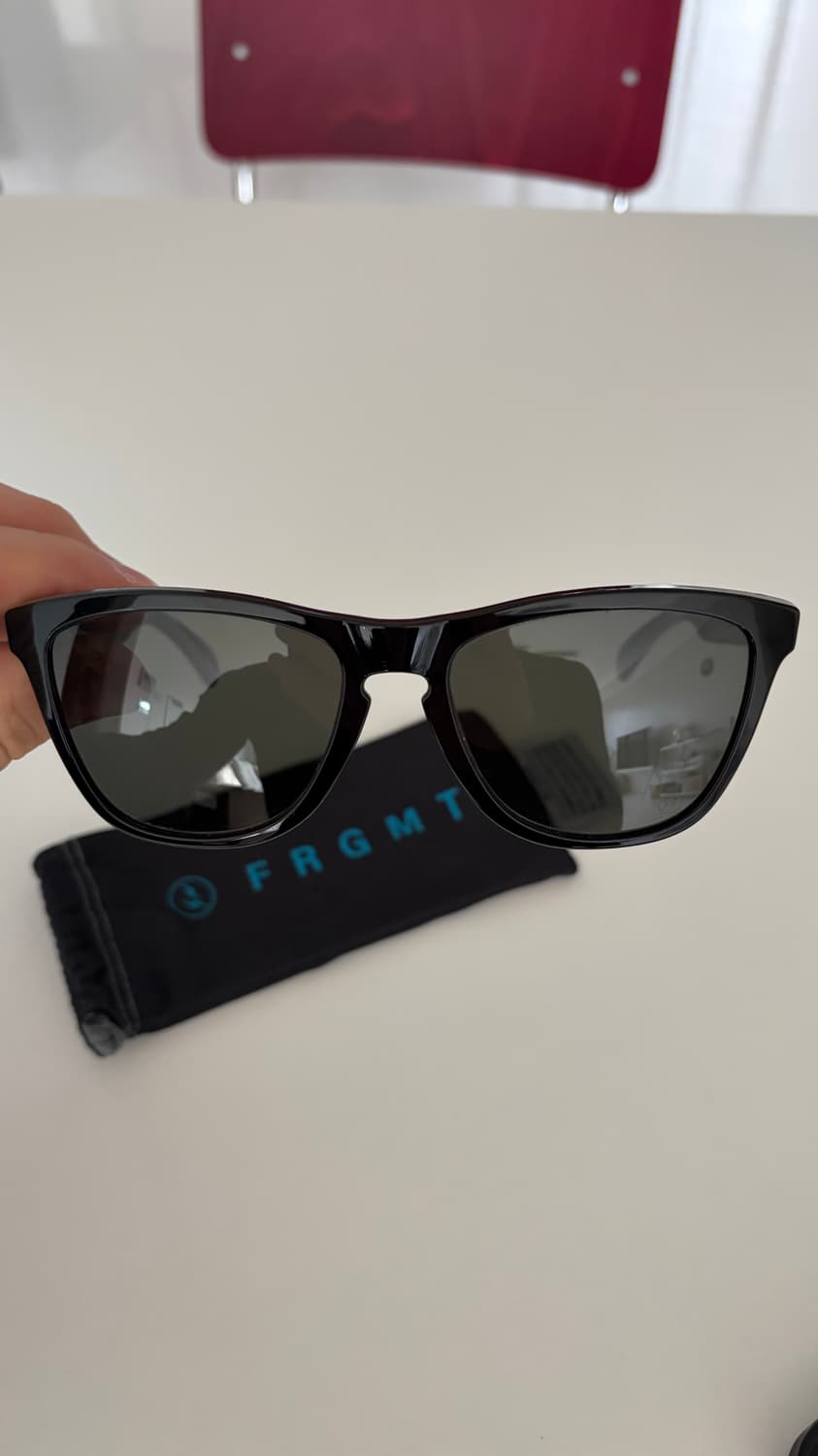 오클리 x 프라그먼트 프로그스킨 (A)  상품이미지1