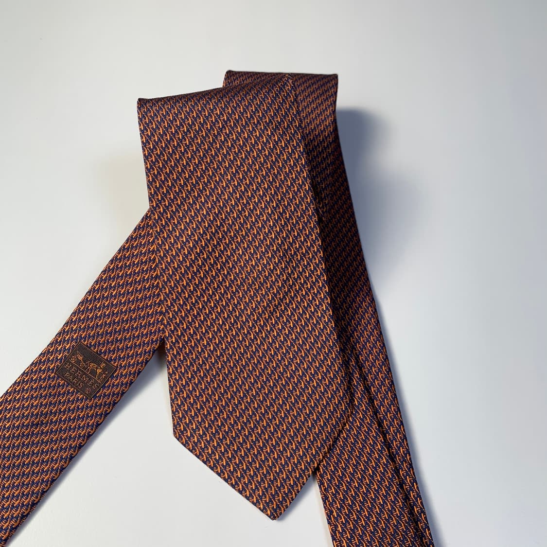 에르메스(HERMES) H로고 기하학적패턴 프랑스 100실크 명품넥타이 상품이미지10