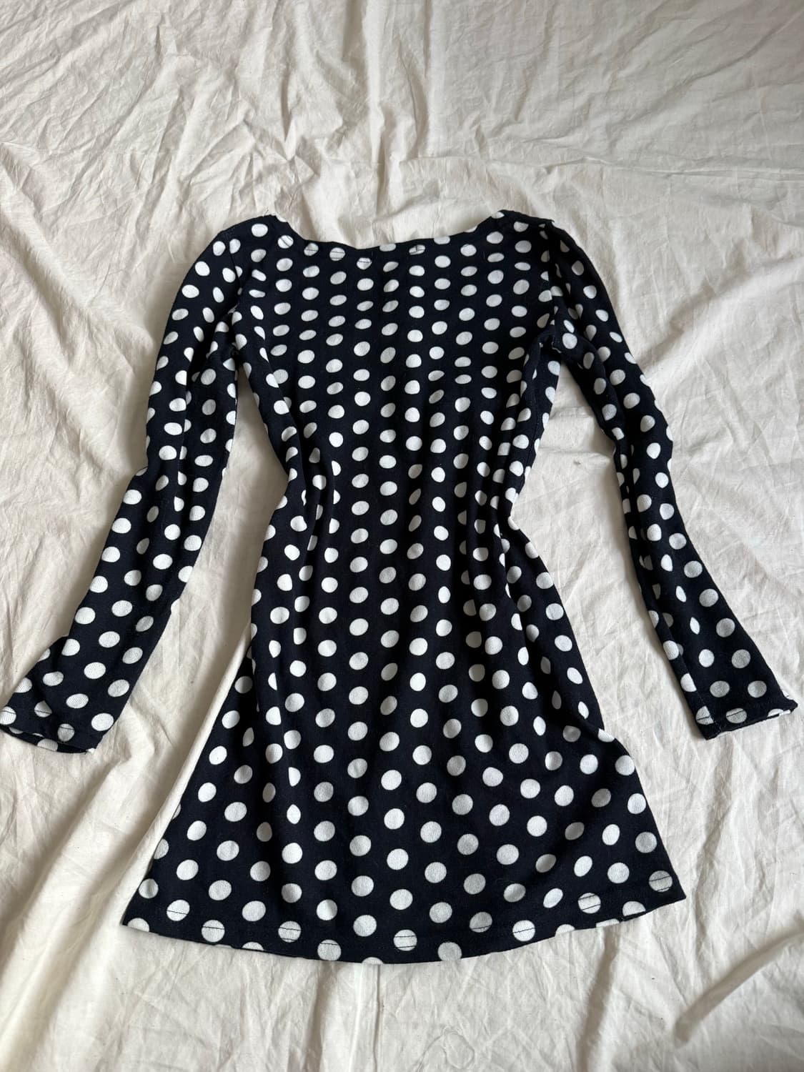 러블리 딥 네이비 도트 딱붙 롱슬리브  상품이미지4