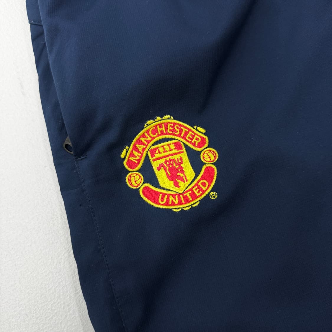 나이키 맨유 00s 올드스쿨 바람막이 트랙팬츠 상품이미지4