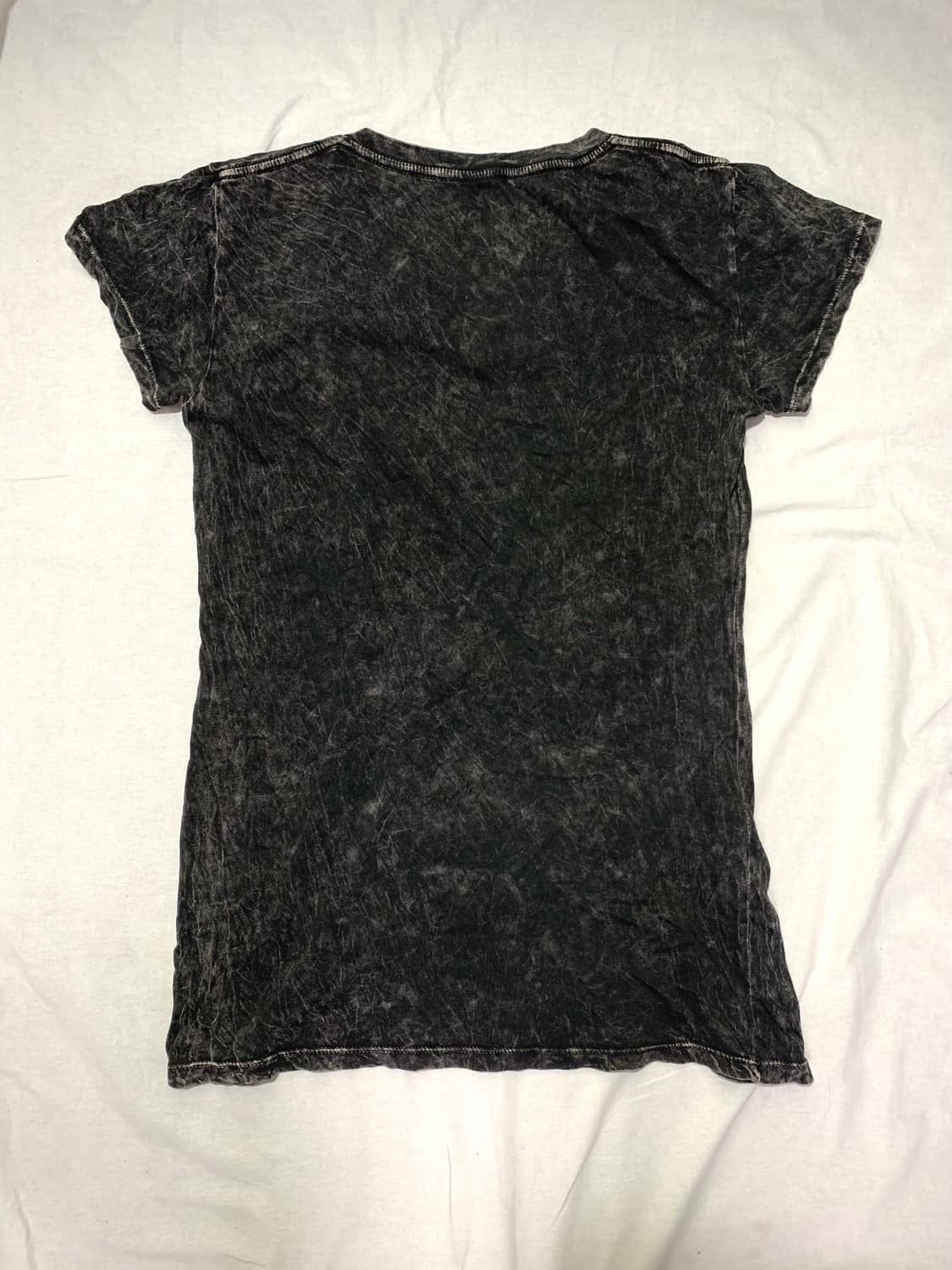 Slim- fit stone wash v-neck t shirt  상품이미지4