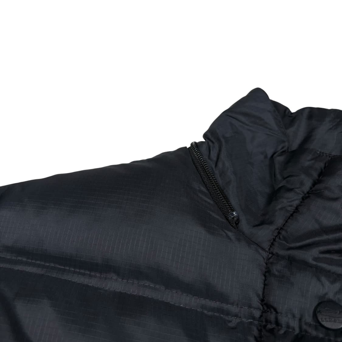 엘엘빈 블랙컬러 구스다운 푸퍼 패딩 상품이미지3