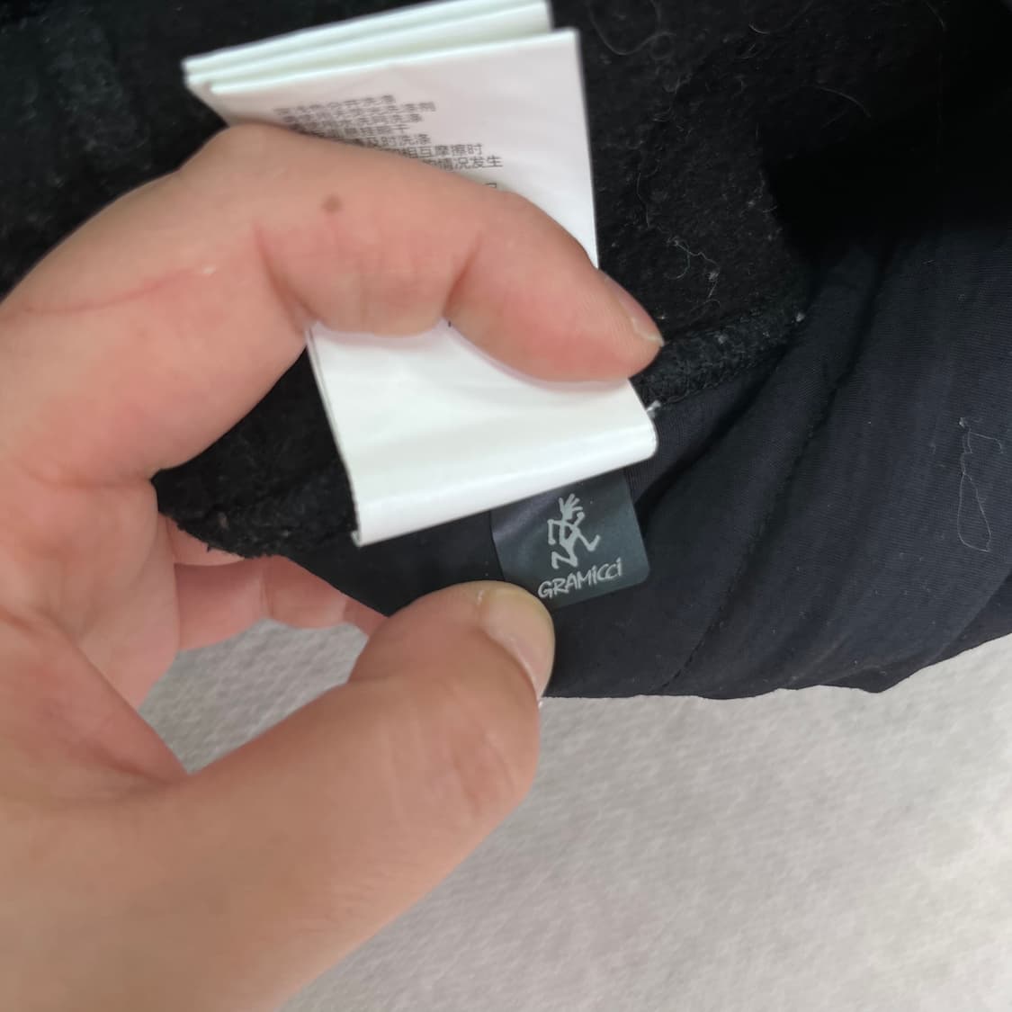 100 그라미치 플리스 맨투맨 상품이미지8