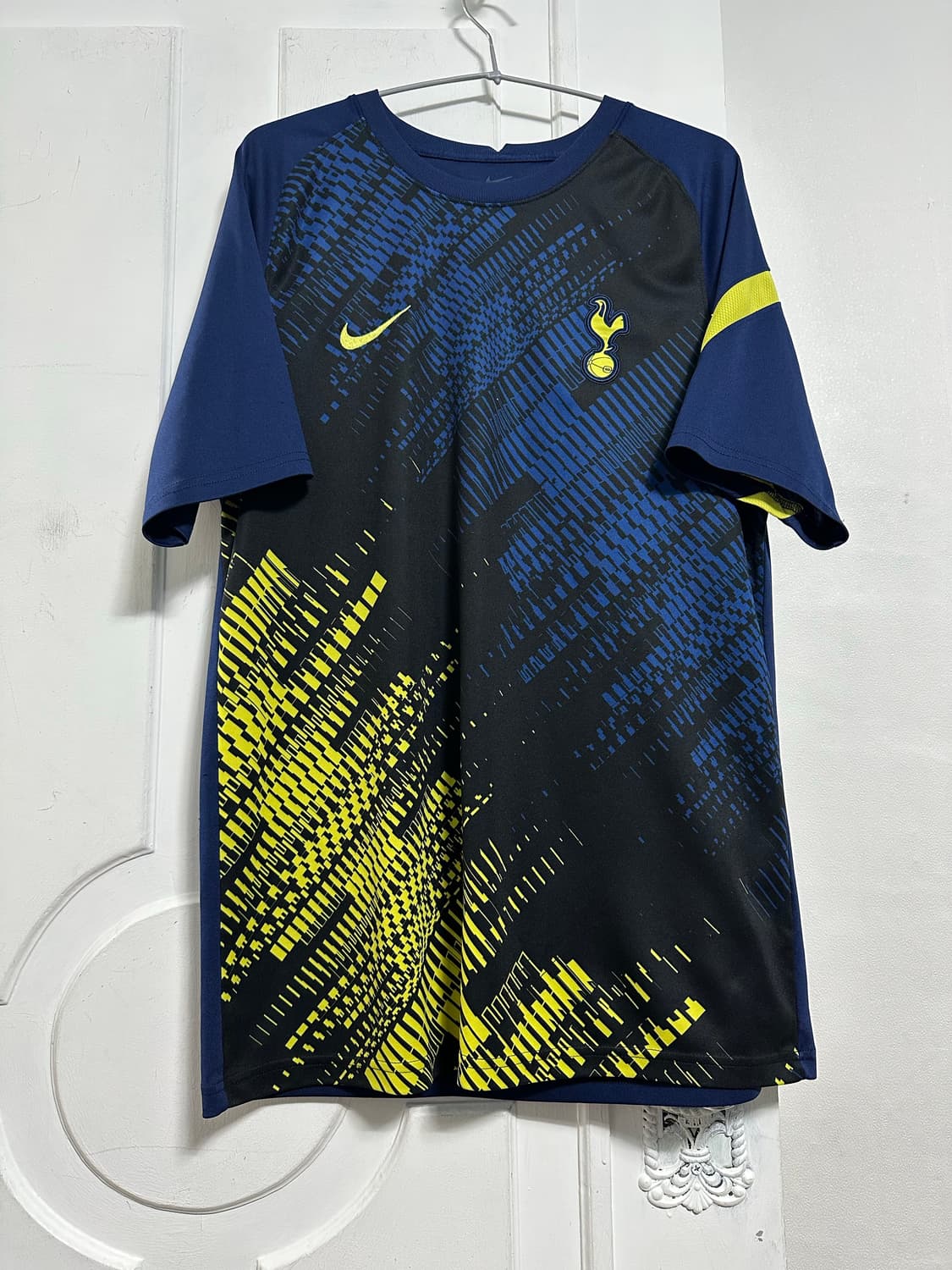 나이키 20-21 토트넘 트레이닝탑 상품이미지1