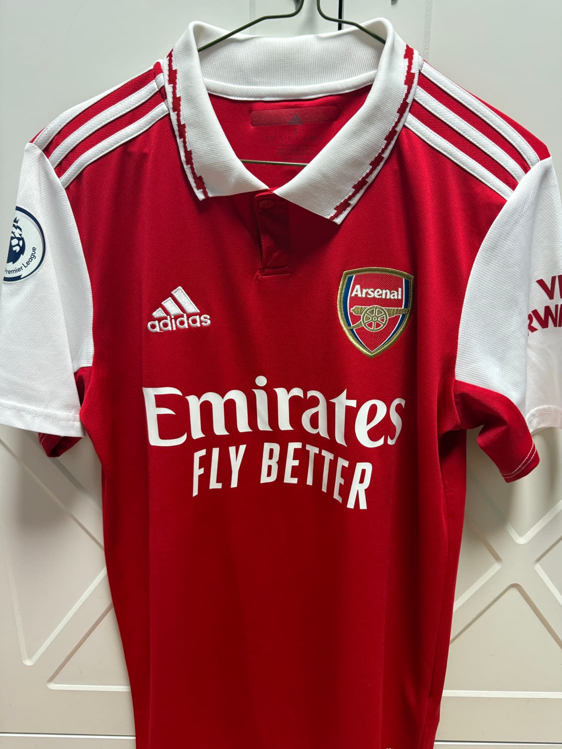 22/23 아스날 사카 유니폼 상품이미지1