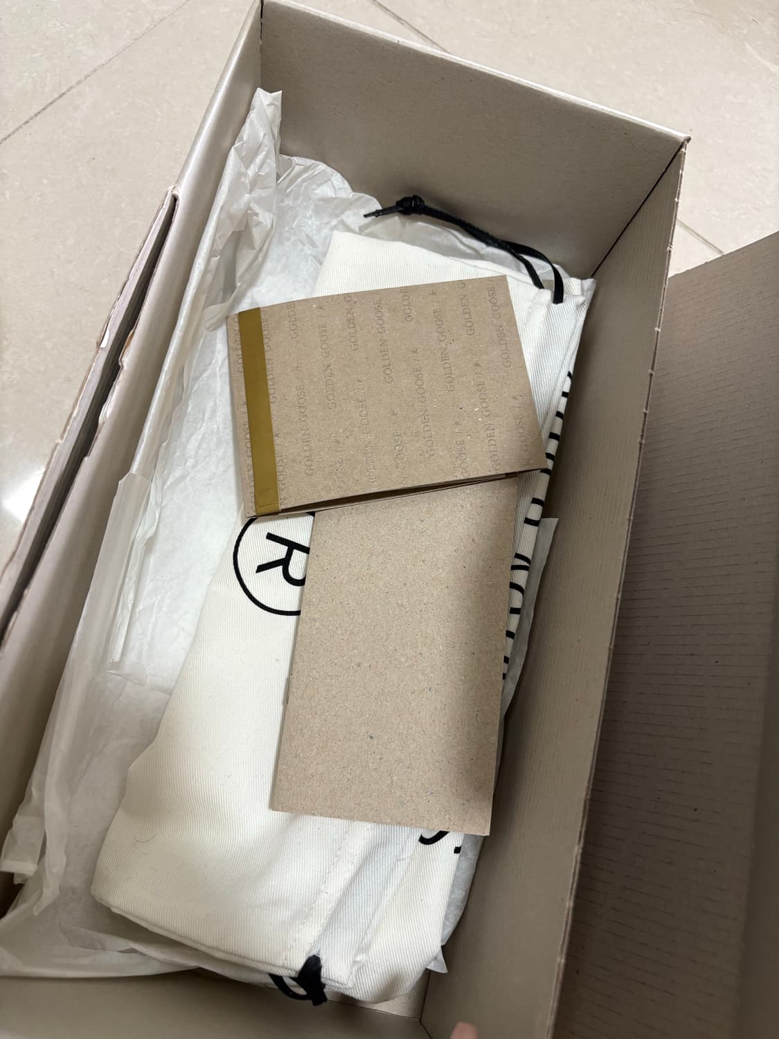 골든구스 39사이즈 245 상품이미지5