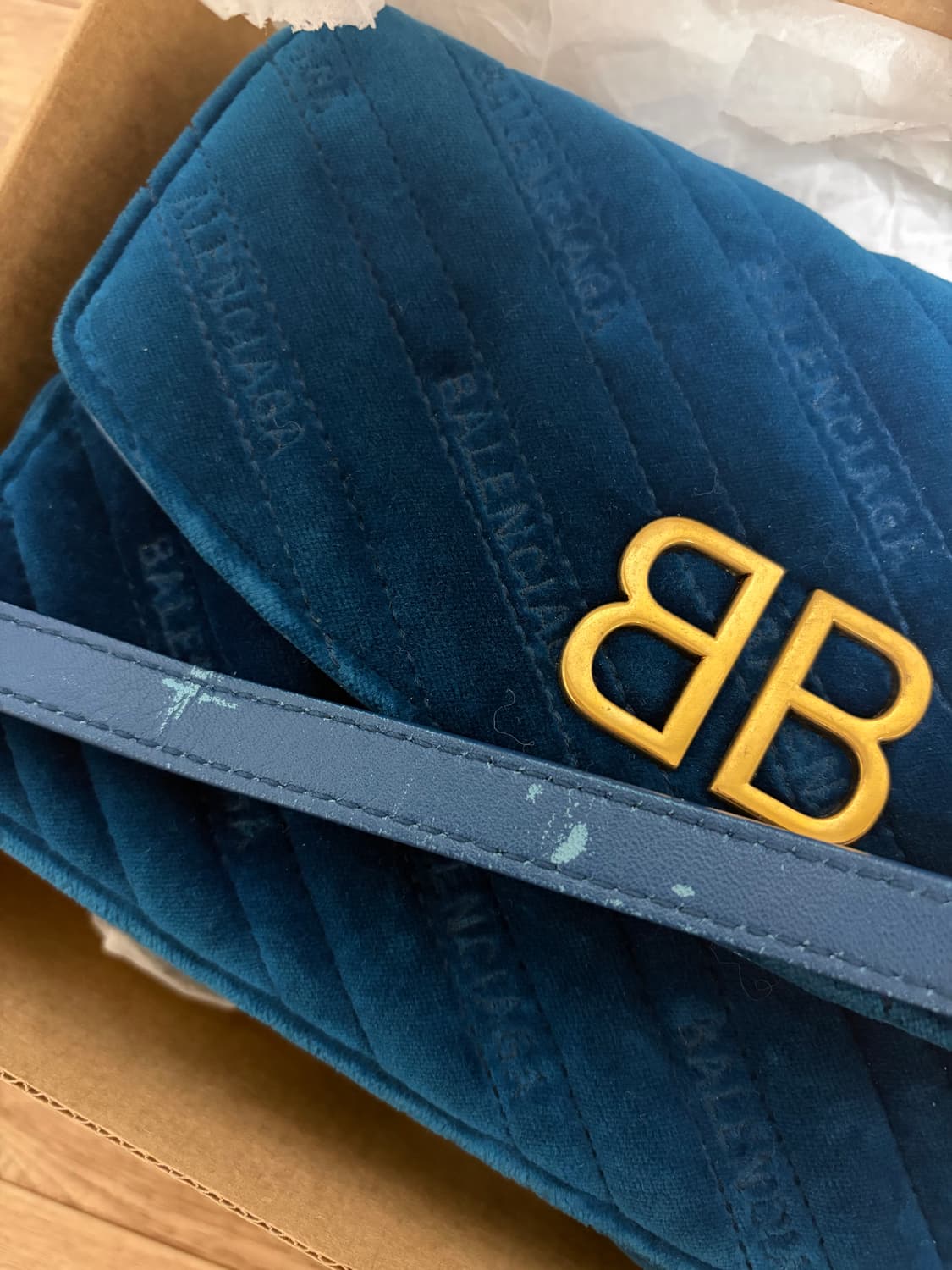 발렌시아가 BB 벨벳 체인백 상품이미지4