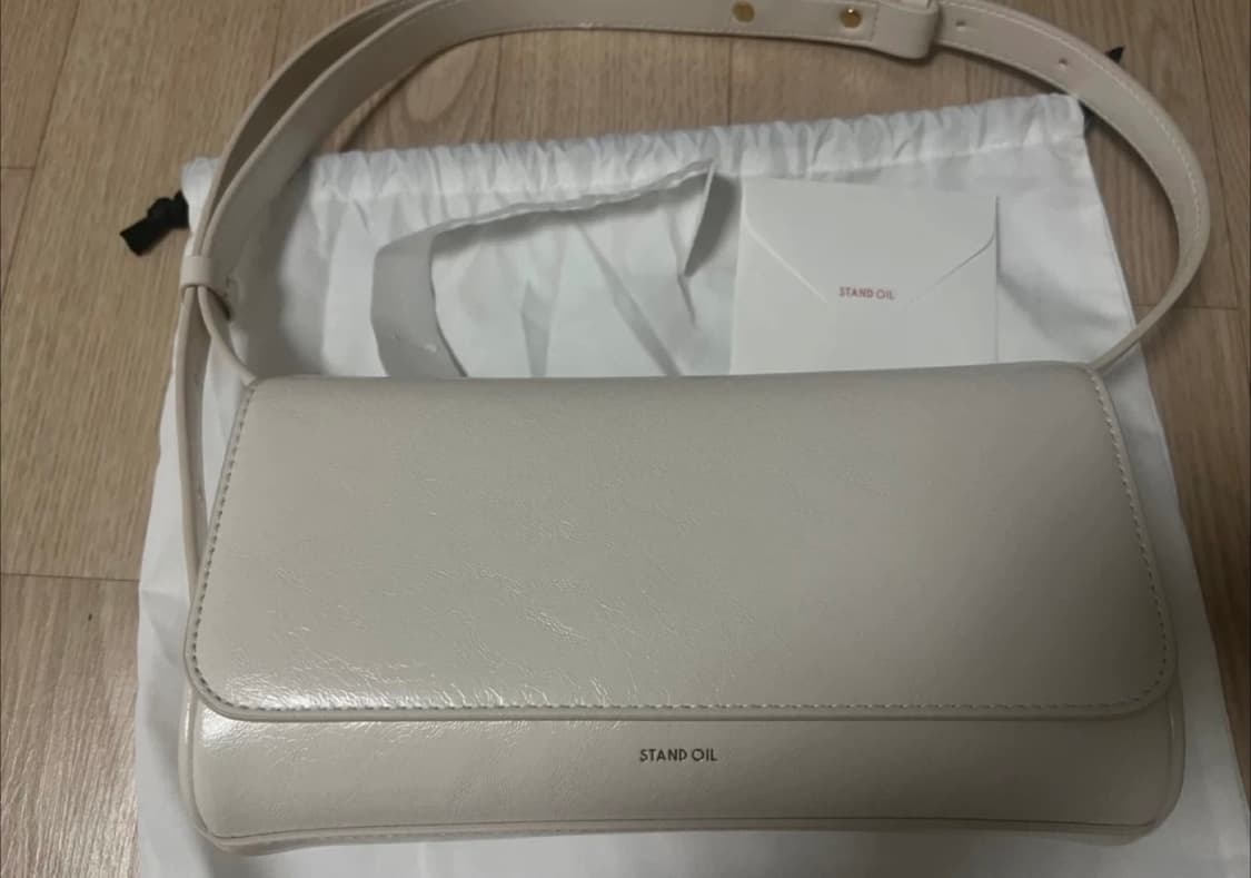(택 달린 새상품) 스탠드오일 버터백 클래식 아이보리 상품이미지1