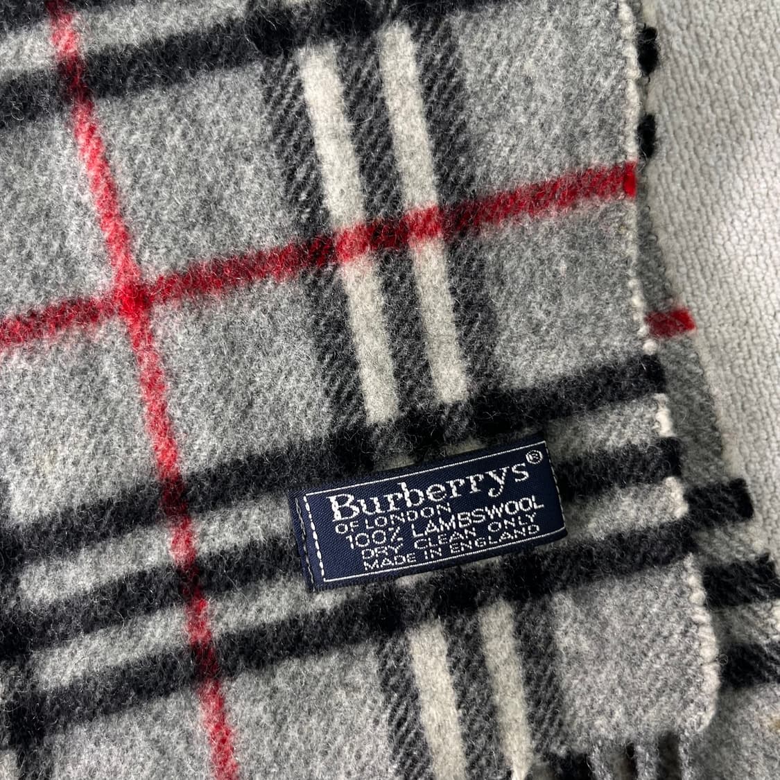 버버리 노바체크 램스울 그레이 머플러 상품이미지3