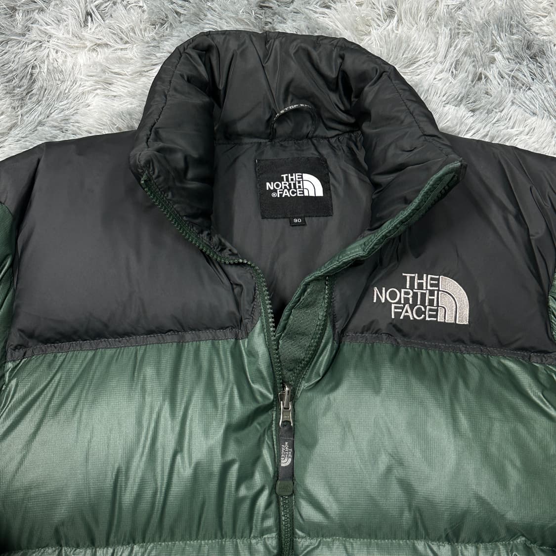 노스페이스 700 눕시 그린 숏패딩  상품이미지2