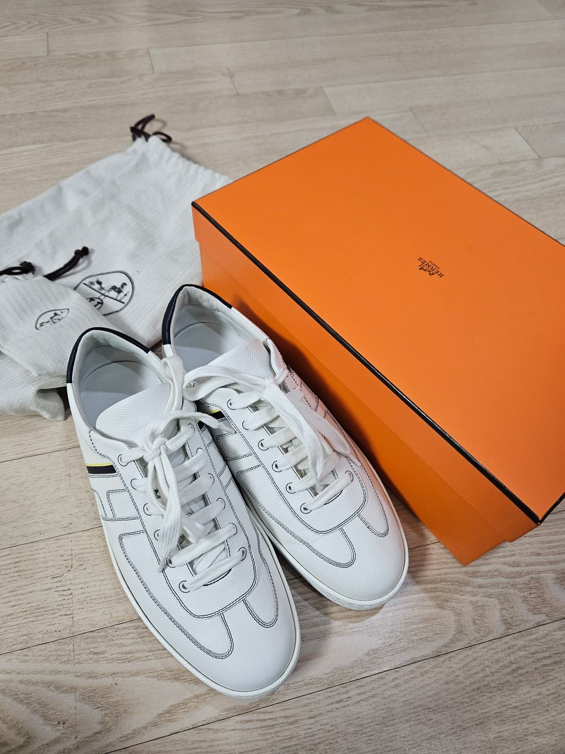 [42.5] 270-275 에르메스 부메랑 스니커즈 상품이미지1