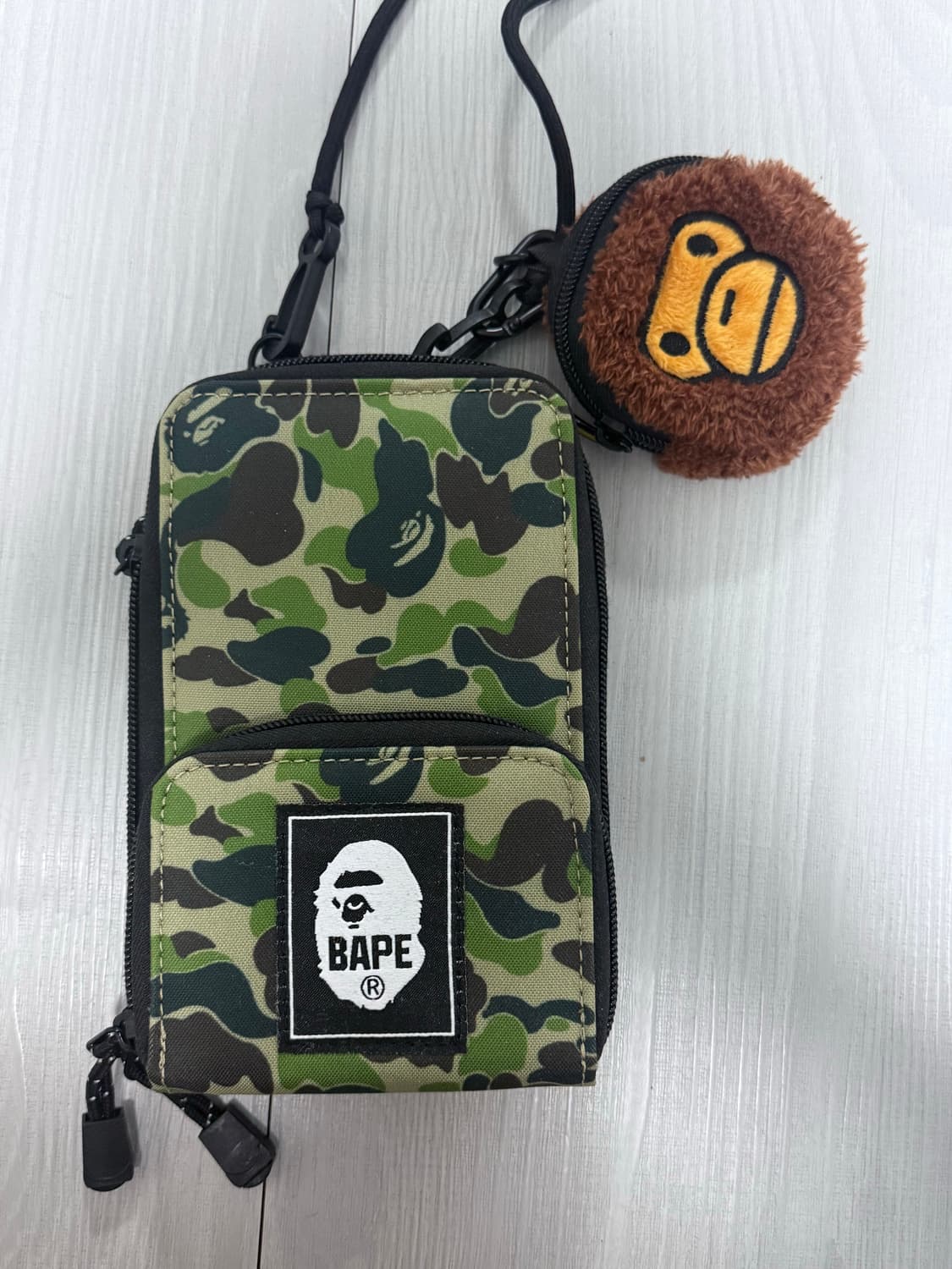 베이프 BAPE 미니 크로스백 가방 잡지부록 상품이미지1