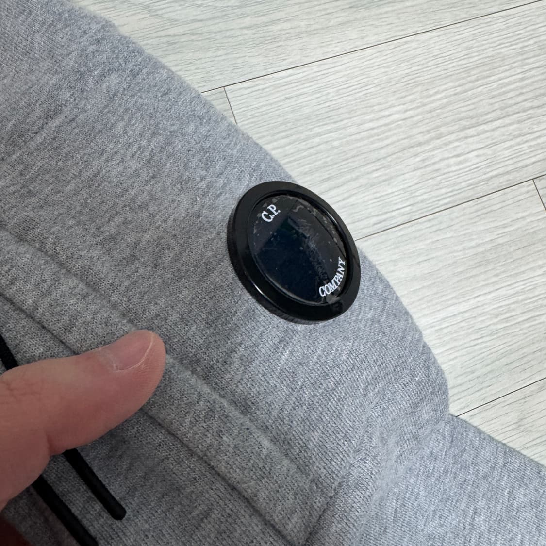 cp컴퍼니 맨투맨 상품이미지5