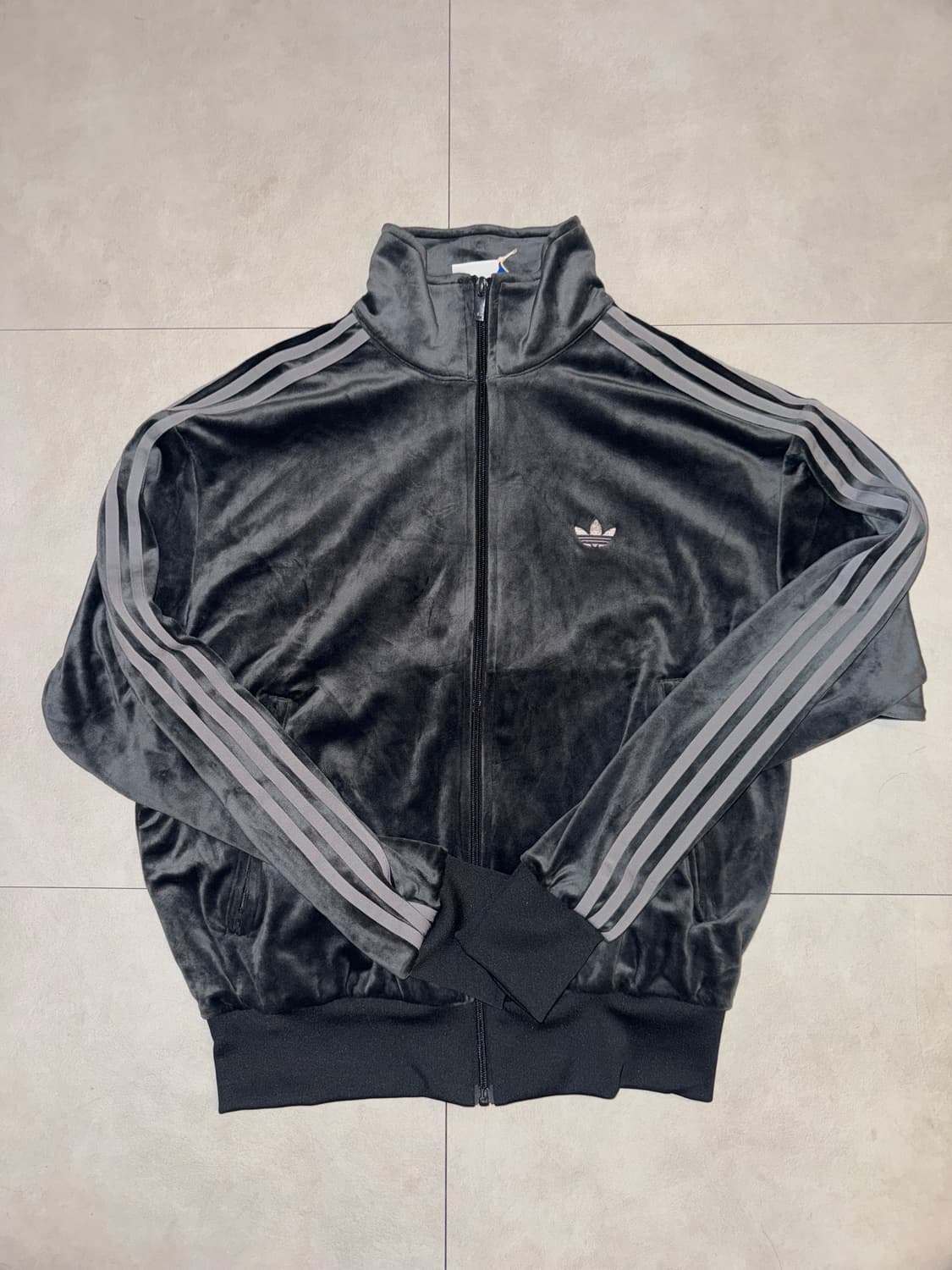 아디다스 코듀로니 져지 상품이미지1