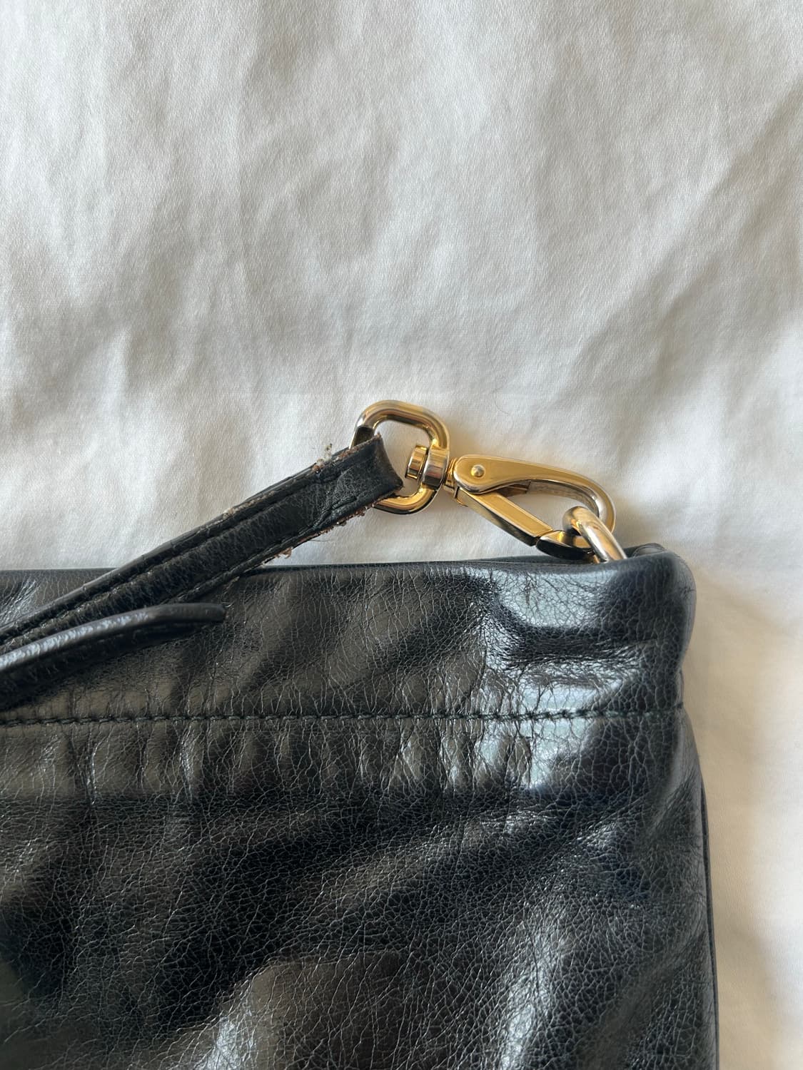 미우미우 크로스백 상품이미지3