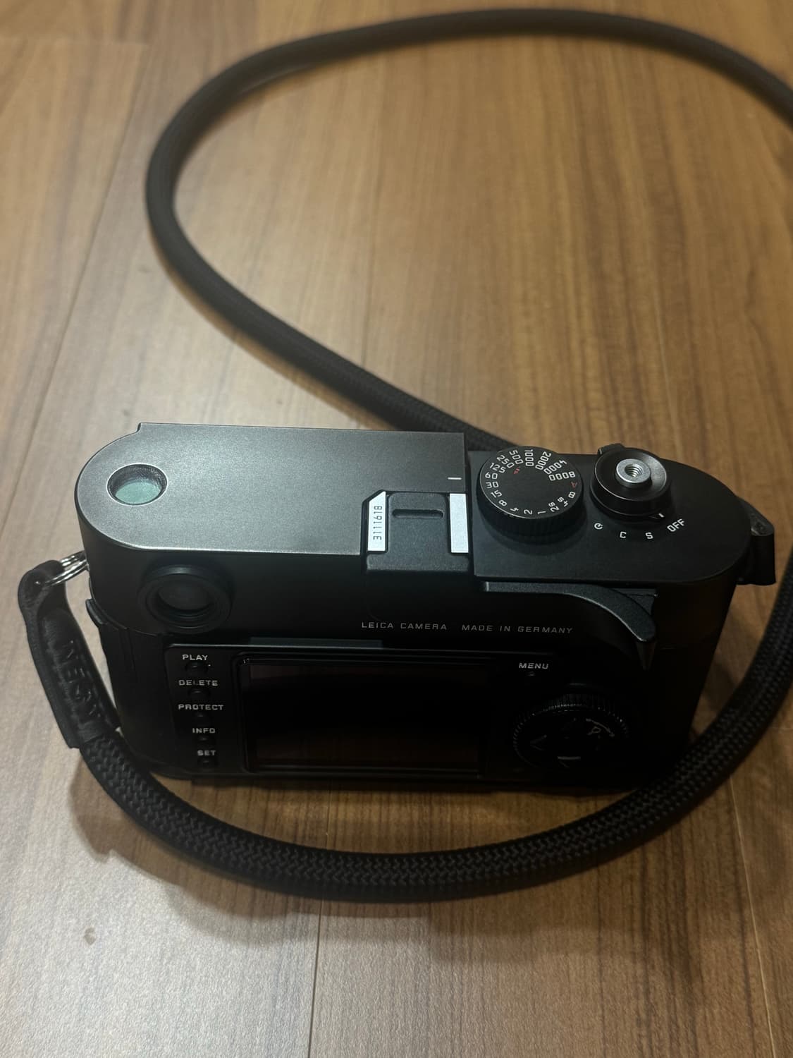(라이카 M8 민트급 5000컷대) 블랙컬러 판매합니다. 상품이미지3