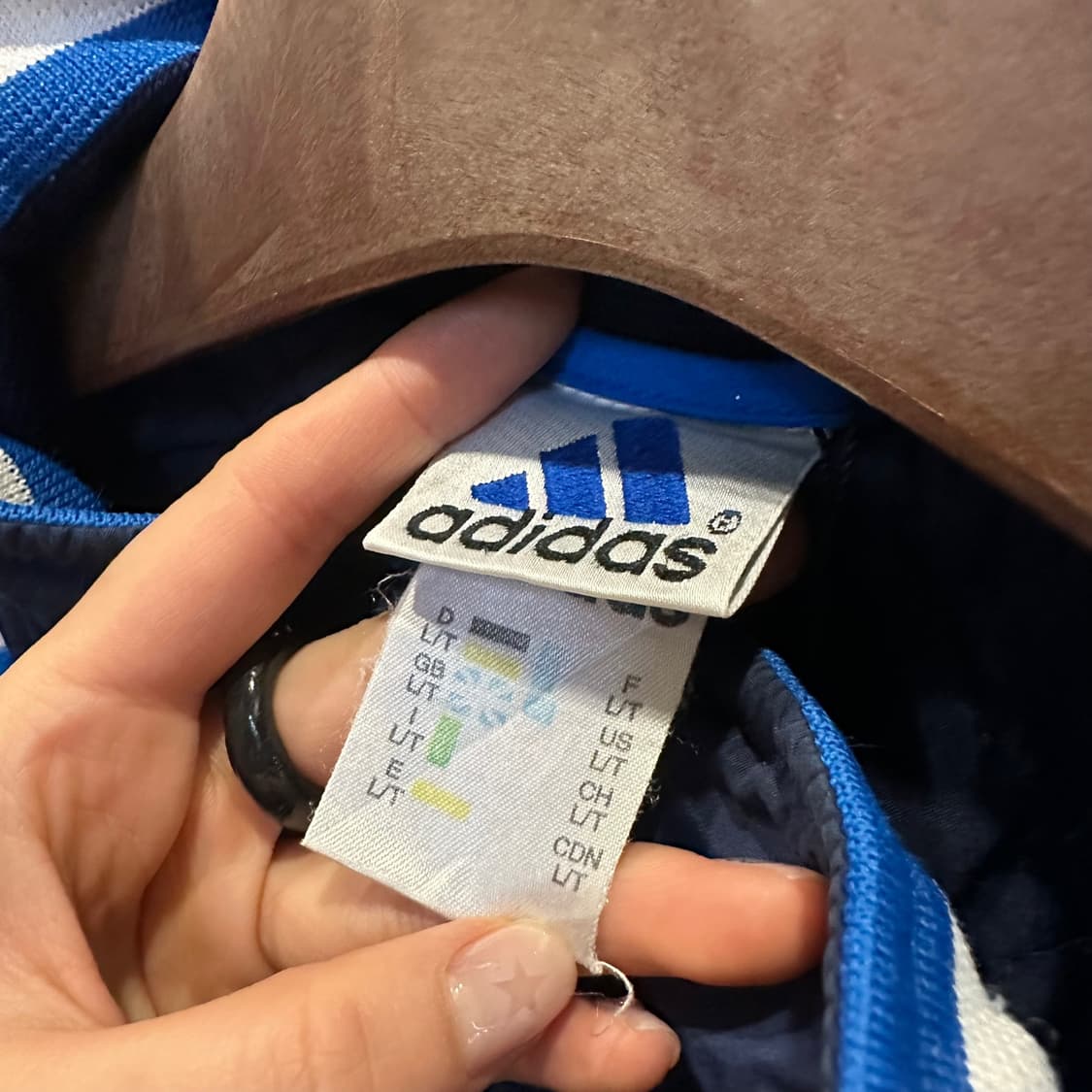 아디다스 스포츠 점퍼 소매 삼선 허리 스트링 디테일 네이비 블루 상품이미지6