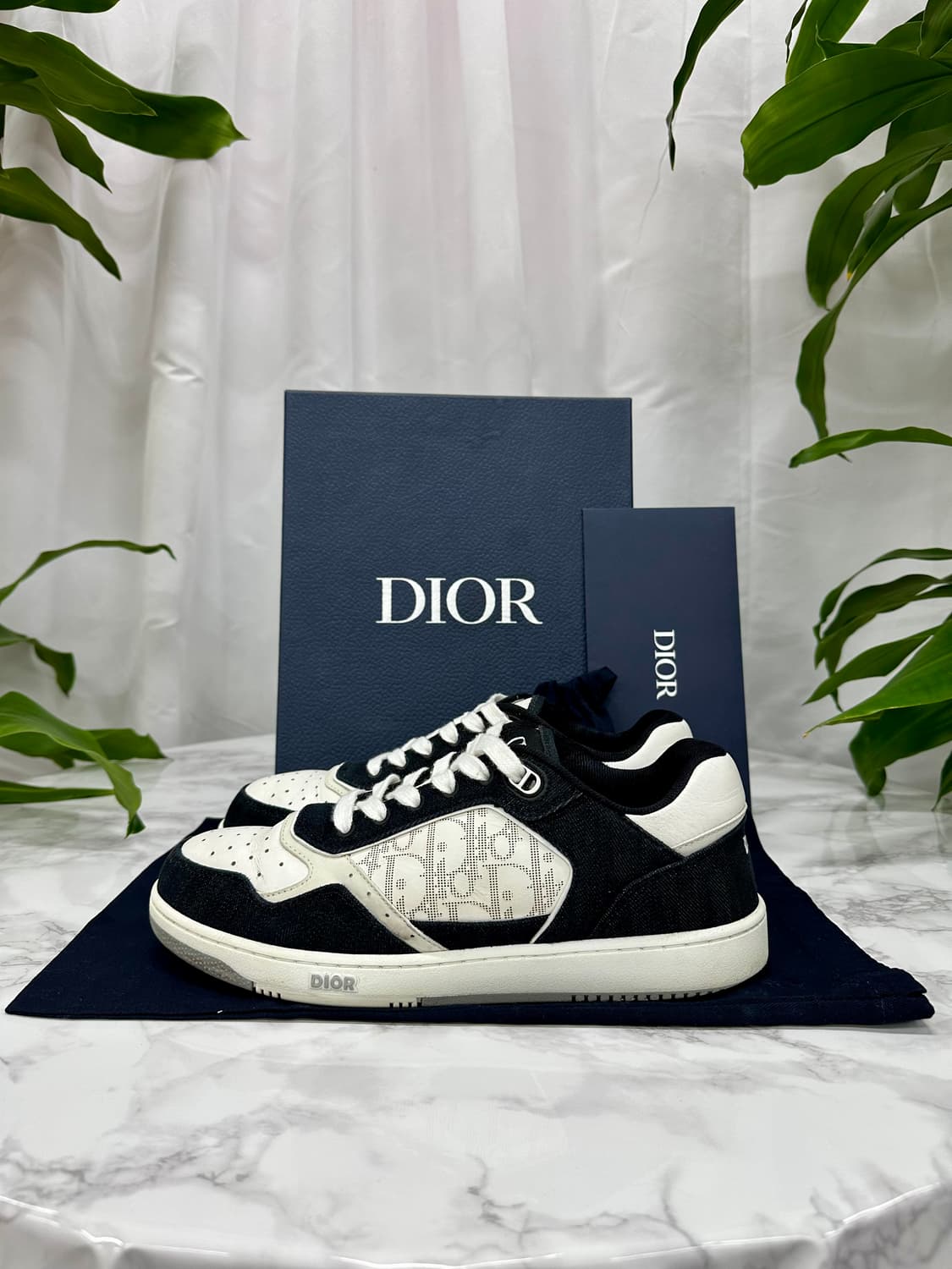 [정품]디올 B27 로우탑 스니커즈 블랙(데님/레더) 42사이즈,25년형 상품이미지4