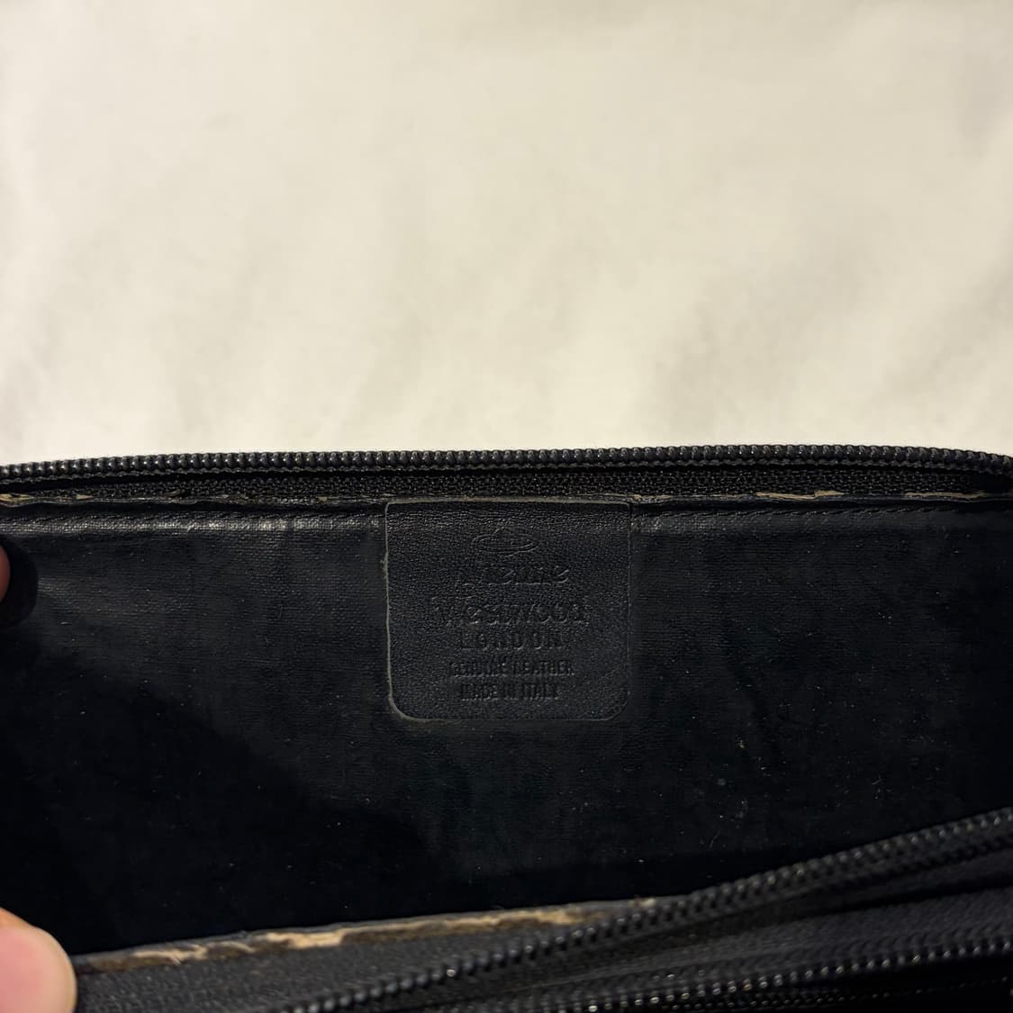 비비안웨스트우드 블랙 크로스백 지갑형 상품이미지9