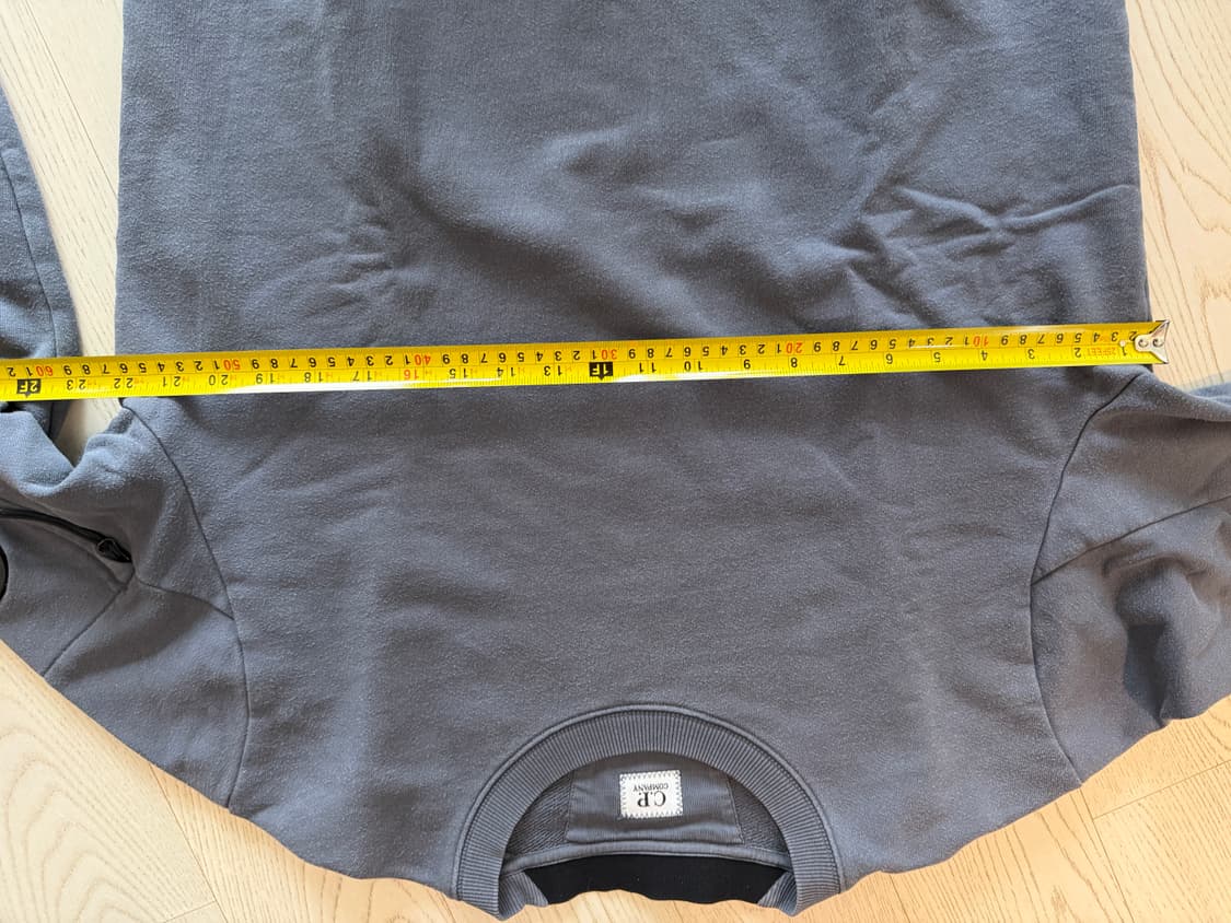 CP컴퍼니 네이비 렌즈 맨투맨 상품이미지7