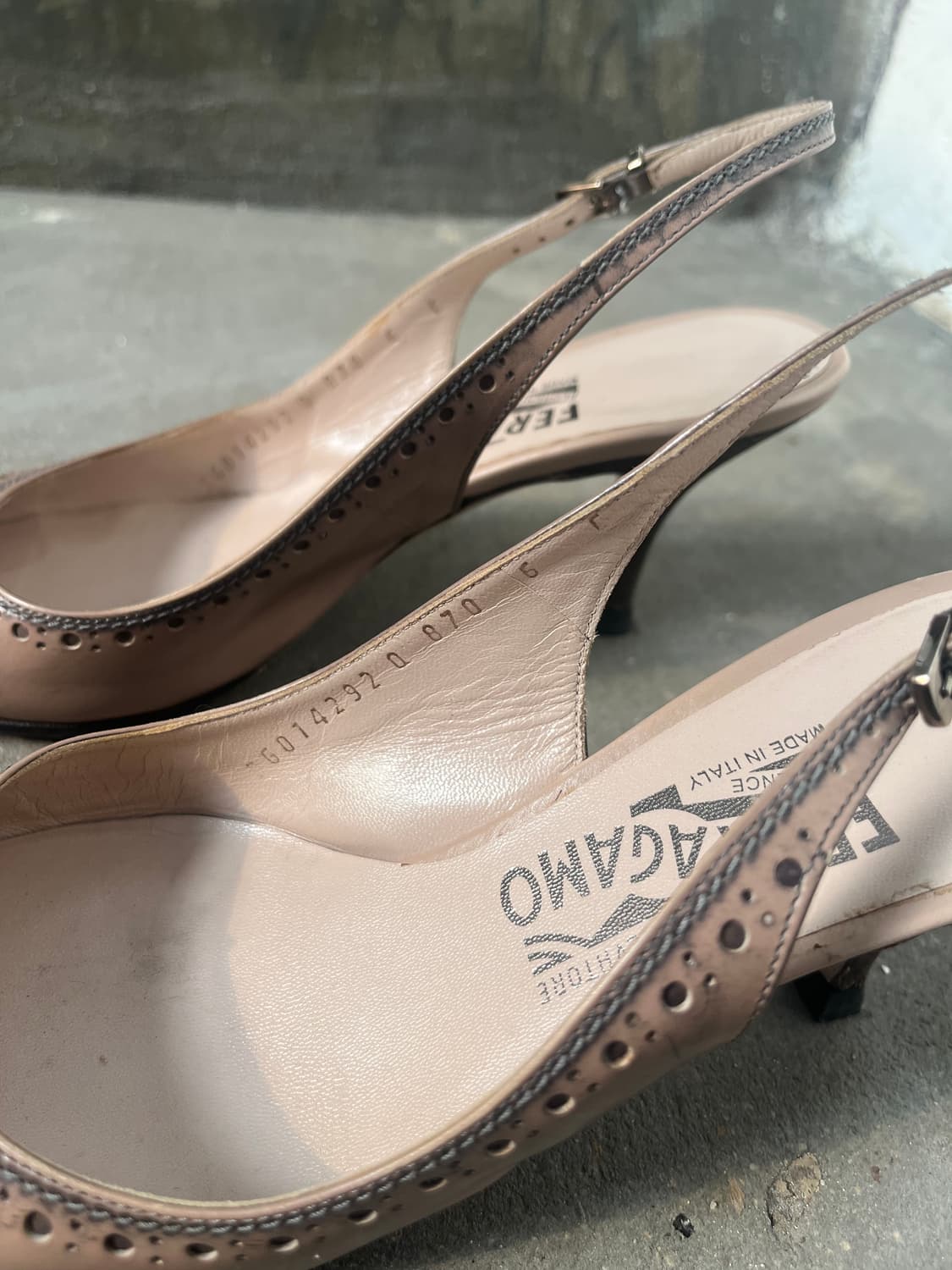 Salvatore Ferragamo 윙팁 스틸레토 힐  상품이미지5