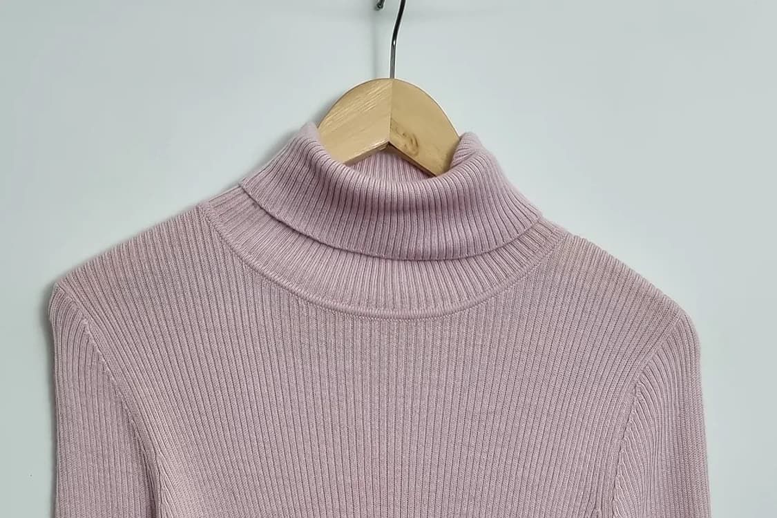 유니클로 라이트 핑크 니트 울 100% 상품이미지3