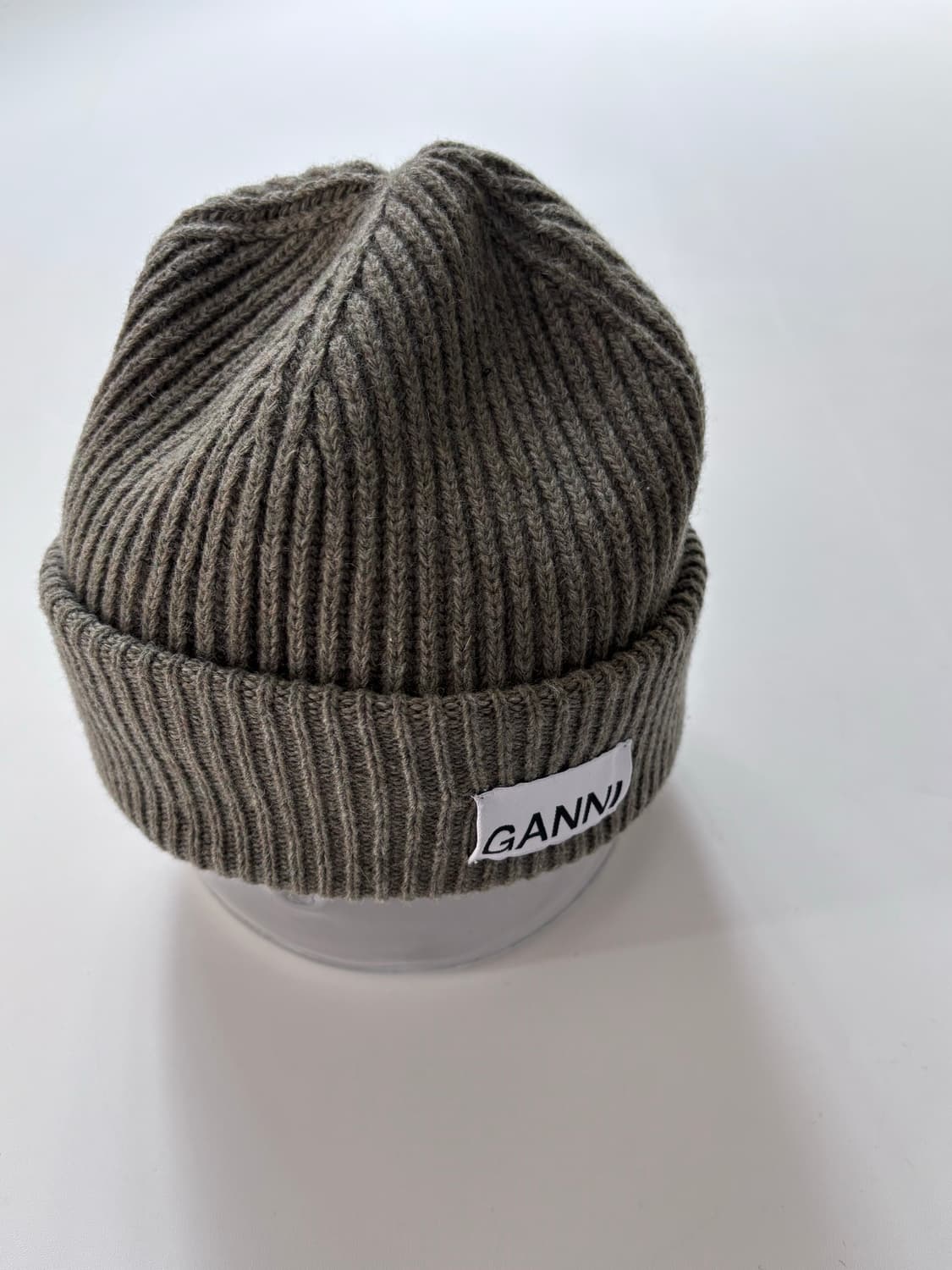 Ganni 가니 카키 울 비니 상품이미지1