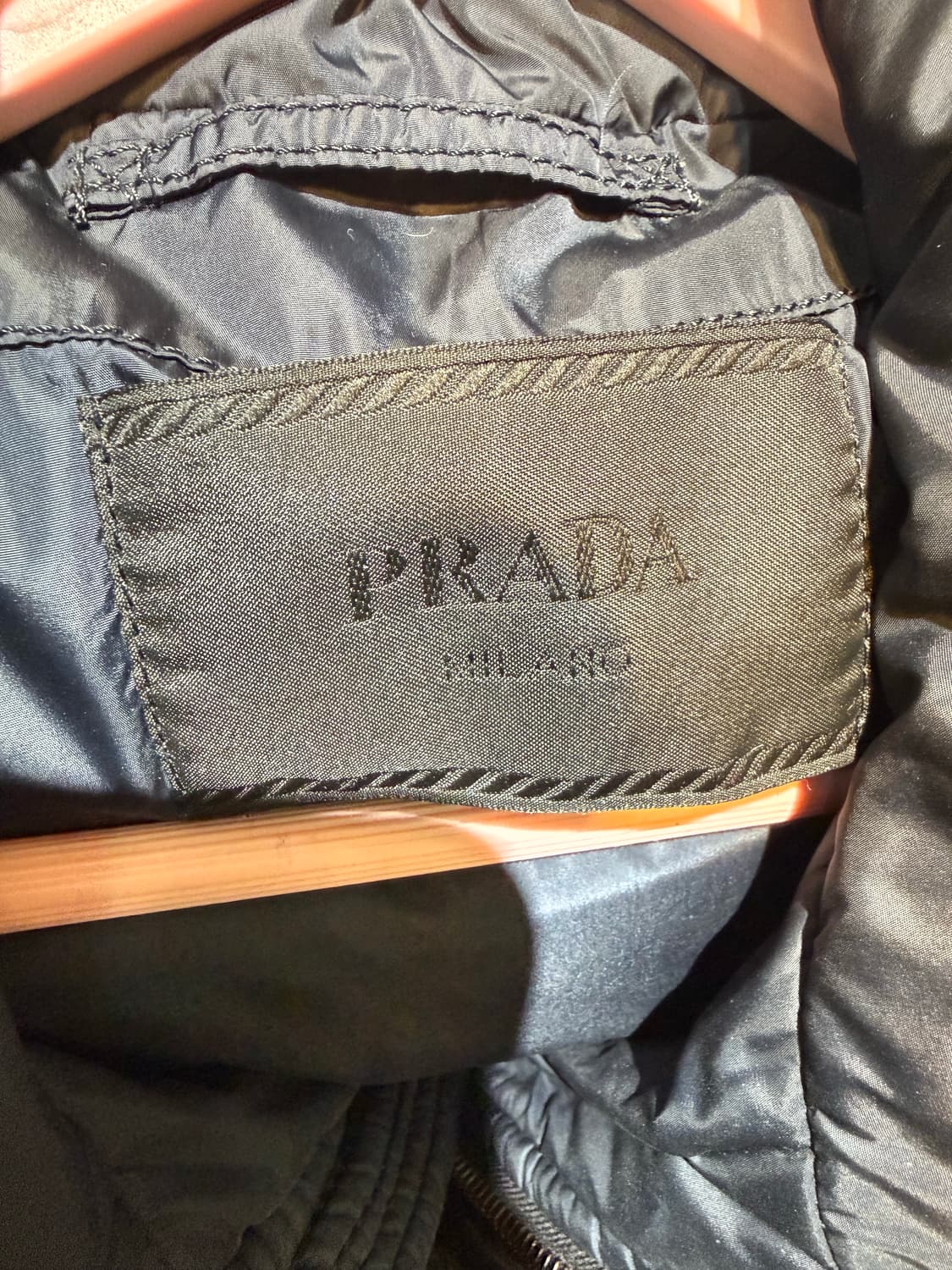 프라다 패딩 상품이미지3