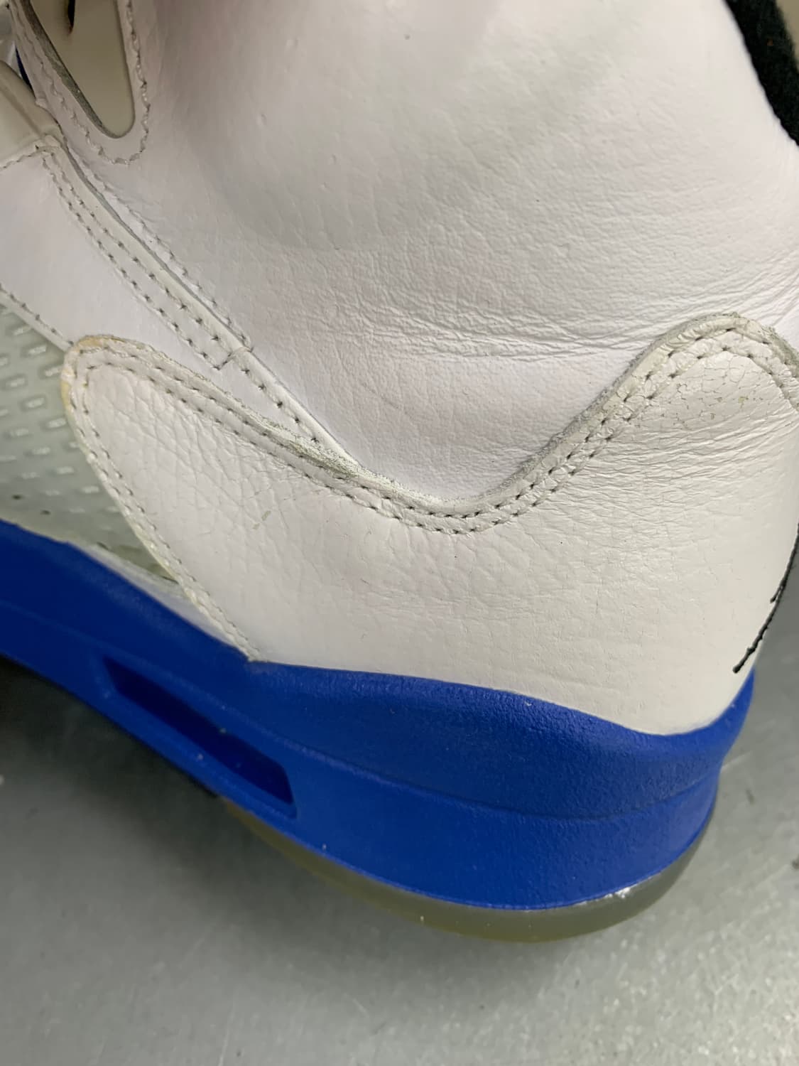 나이키 에어조던 5 레트로 레이니 275 상품이미지5