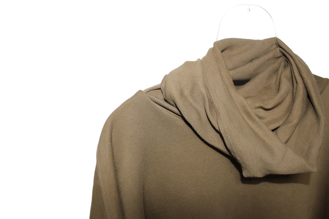 AGOLDE 에이골디 터틀넥 크롭 스웻셔츠 상품이미지2