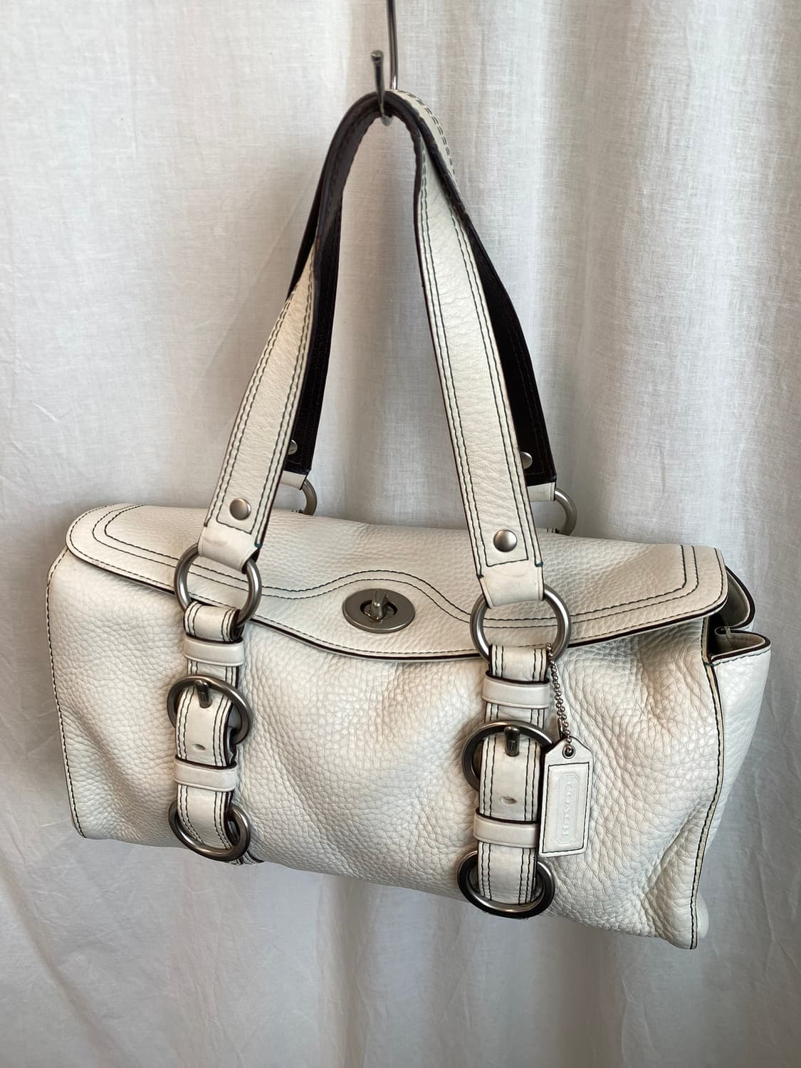 COACH 화이트 토트백 상품이미지2