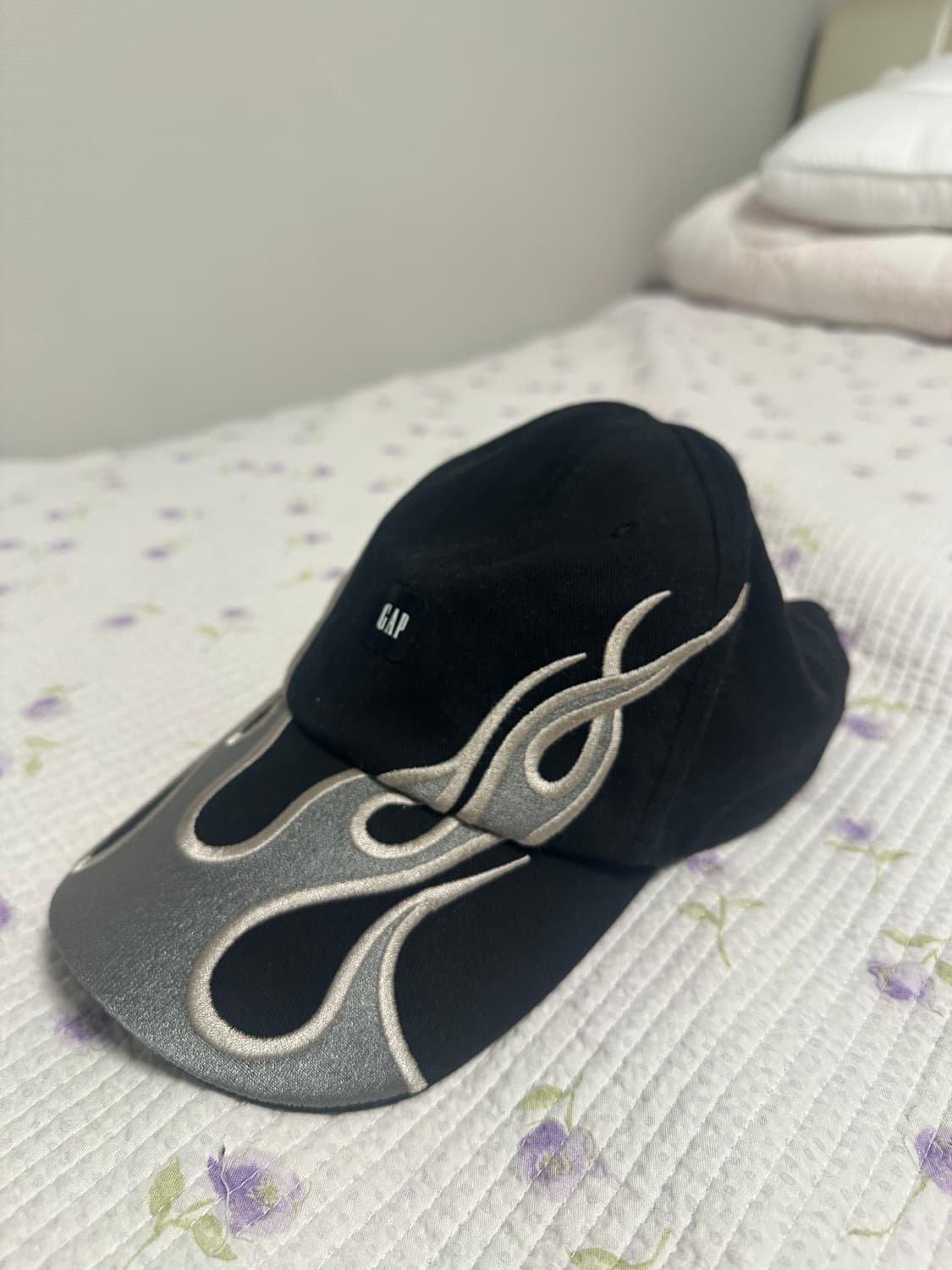 Yeezy GAP 이지 갭 발렌시아가 프레임 볼캡 모자 상품이미지3