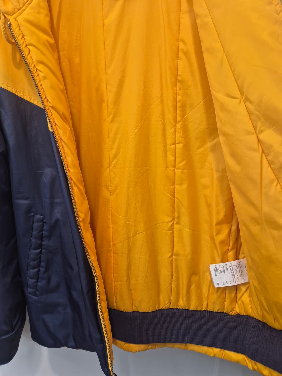 나이키 윈드러너 패딩 옐로우/네이비 컬러 남성용 M 상품이미지4