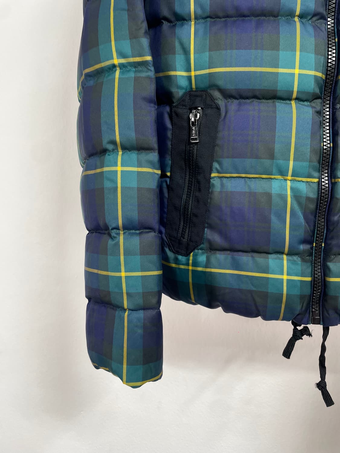 폴로 랄프로렌 블랙와치 체크 다운패딩  (on.440) 상품이미지4