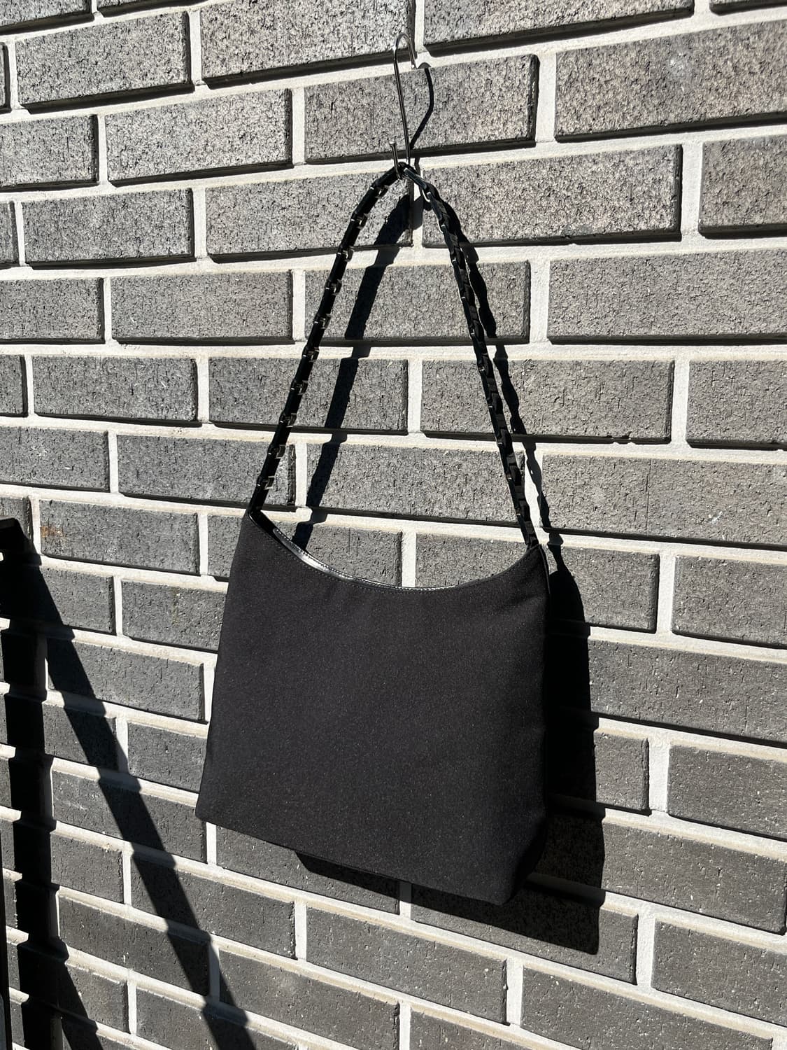 90s Ferragamo 페라가모 아크릴 피스 핸들 백 상품이미지1