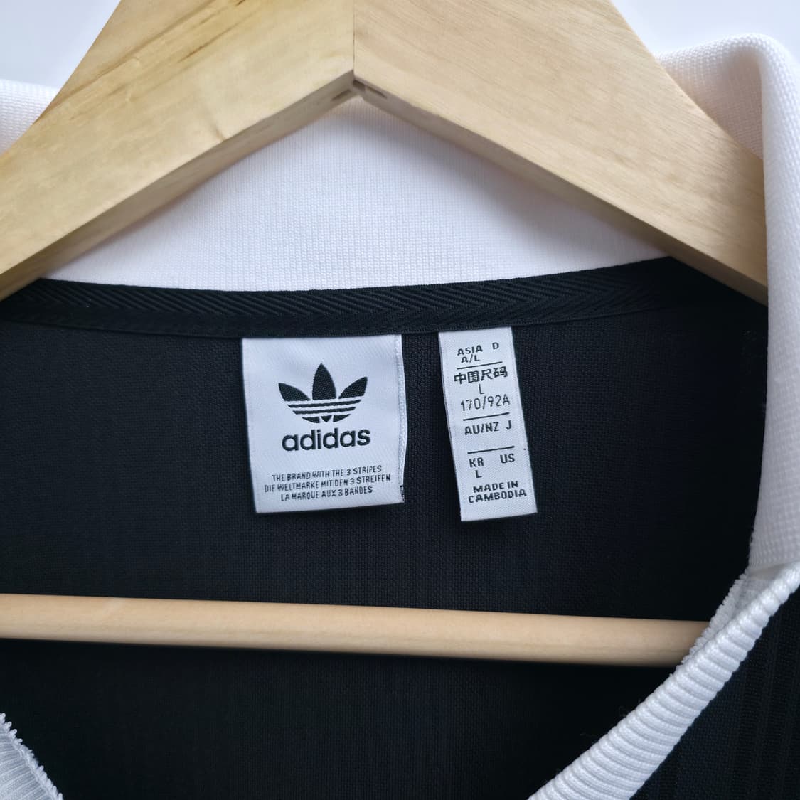 [L] 아디다스 W 아디컬러 풋볼 자카드 브이넥 드레스 상품이미지5