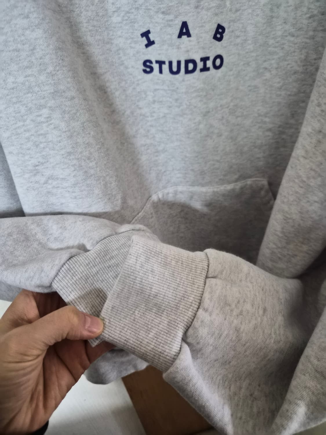 아이앱스튜디오 기모반집업티 상품이미지4