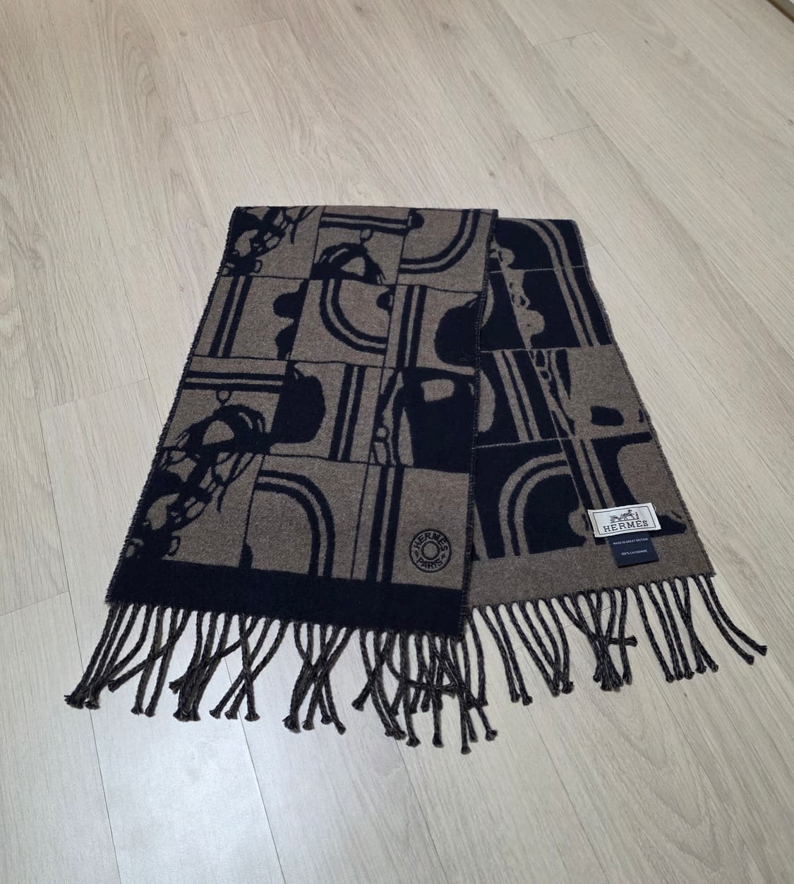 에르메스 브라이드 갈라 앙 데조르드 캐시미어 머플러 상품이미지2