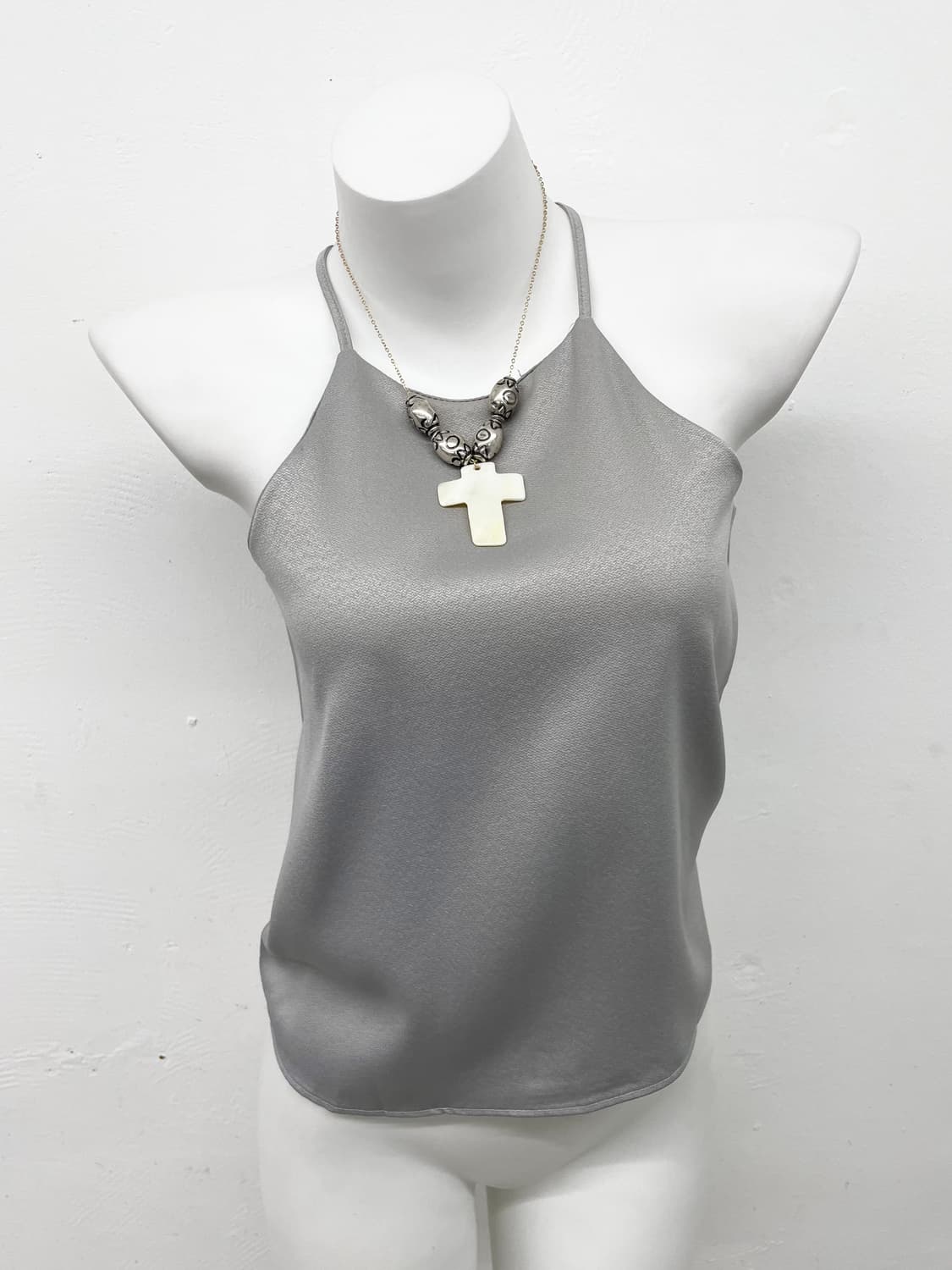 실버 새틴 홀터 슬립 쇠맛 상품이미지1