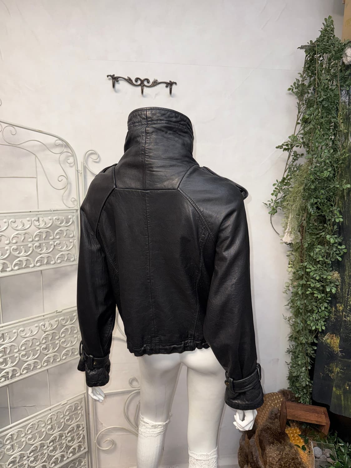 Black lamb skin high neck bomber  상품이미지7