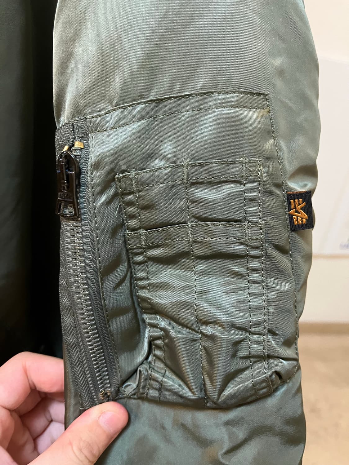 알파인더스트리 ma-1 레귤러핏 XL 판매합니다 상품이미지4