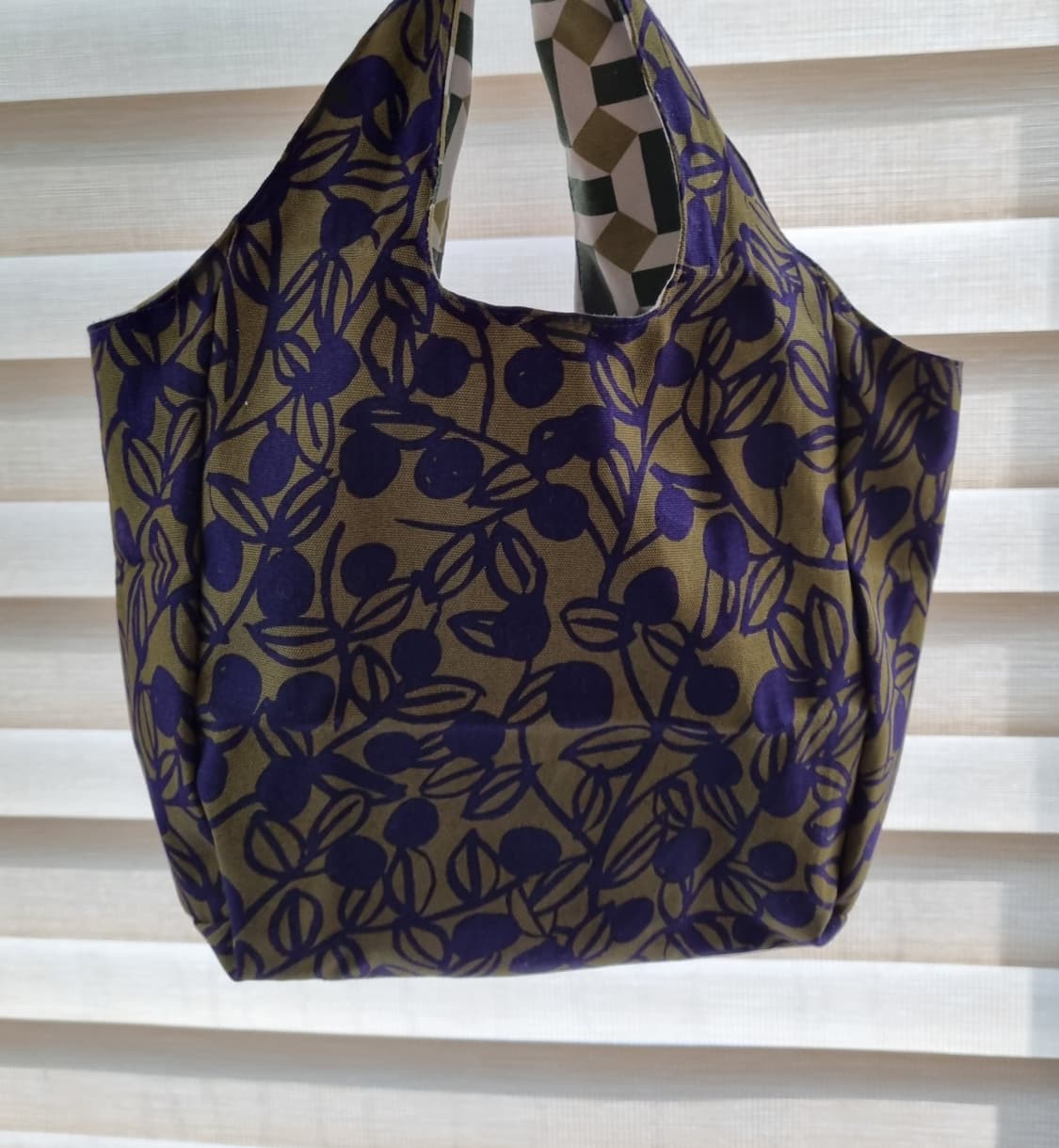 핀란디아 블루베리 토트백 상품이미지6