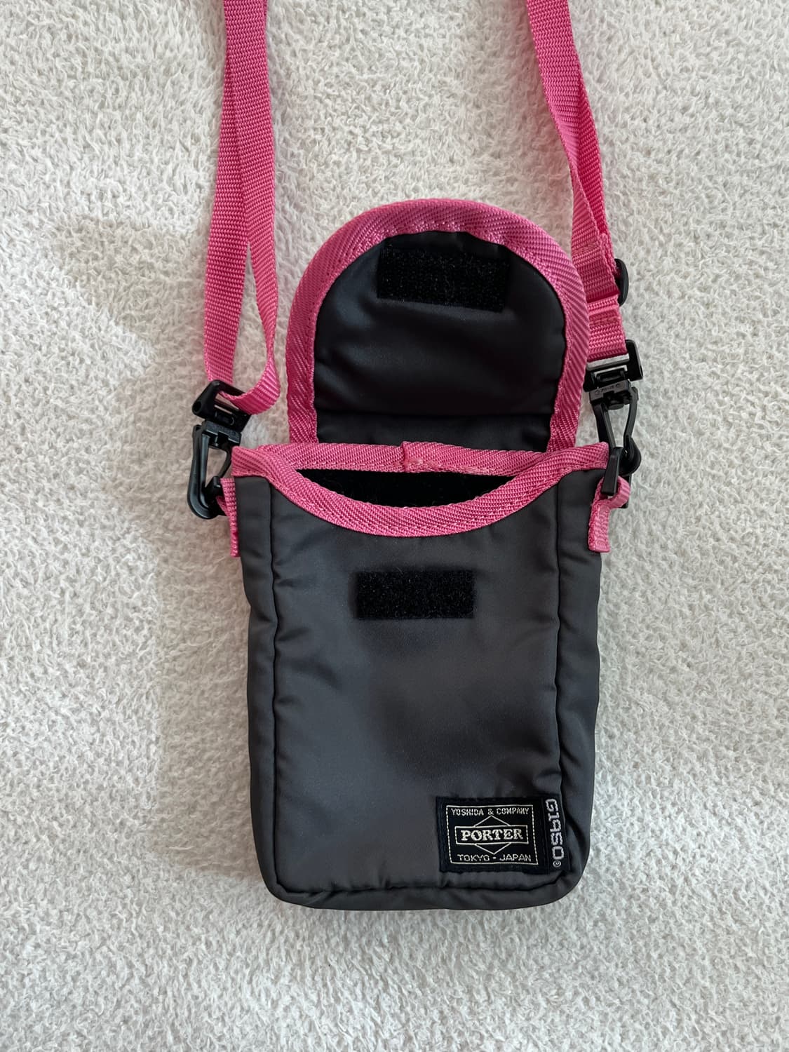 포터 핑크 트림 크로스백 그레이 상품이미지4