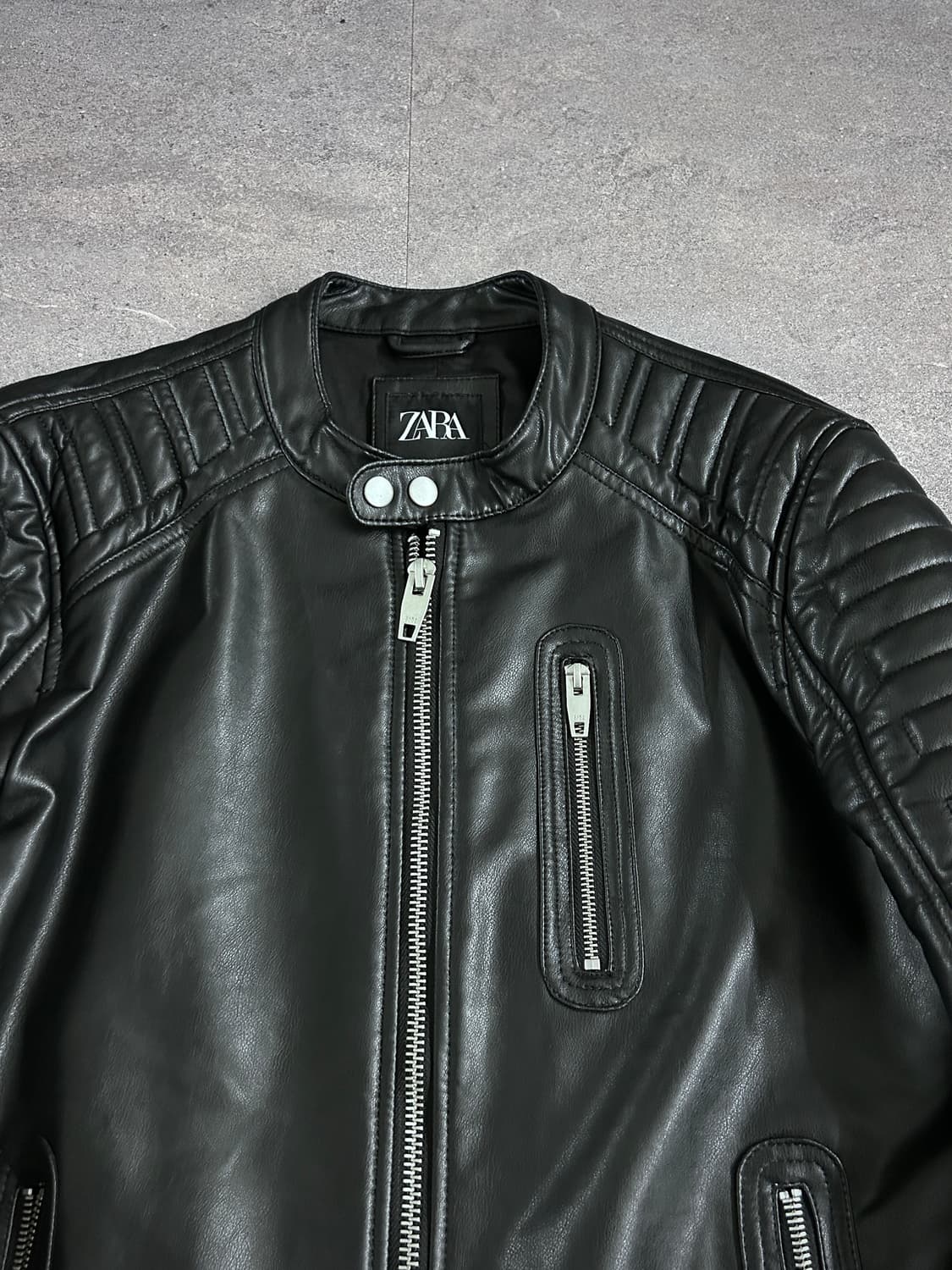 자라 퀼티드 판넬 레더 자켓 상품이미지3